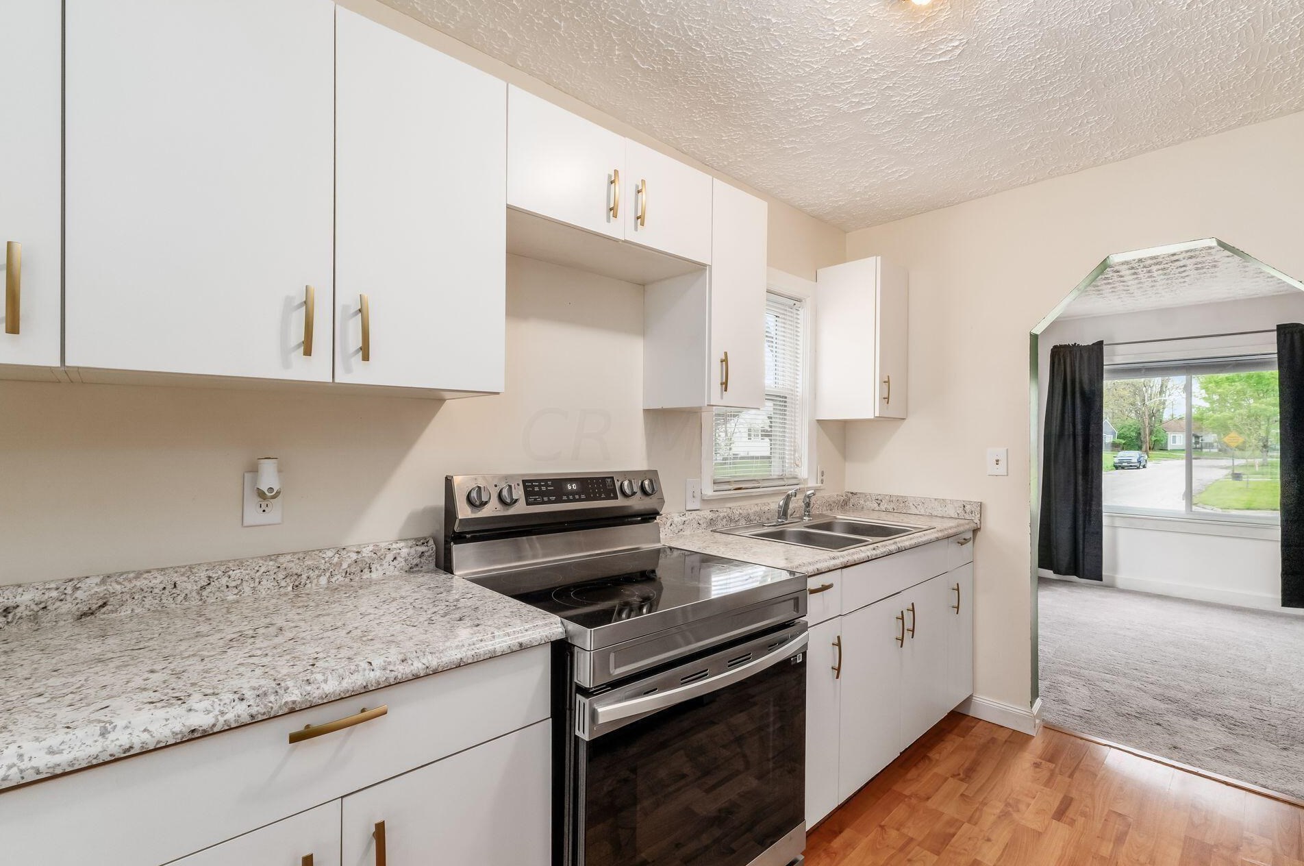 2181 Sagamore Rd, Columbus OH  43219-1285 exterior