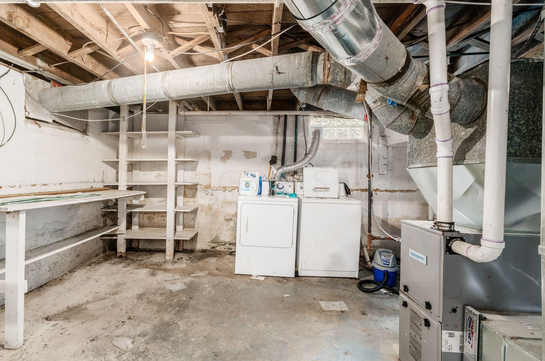 2181 Sagamore Rd, Columbus OH  43219-1285 exterior