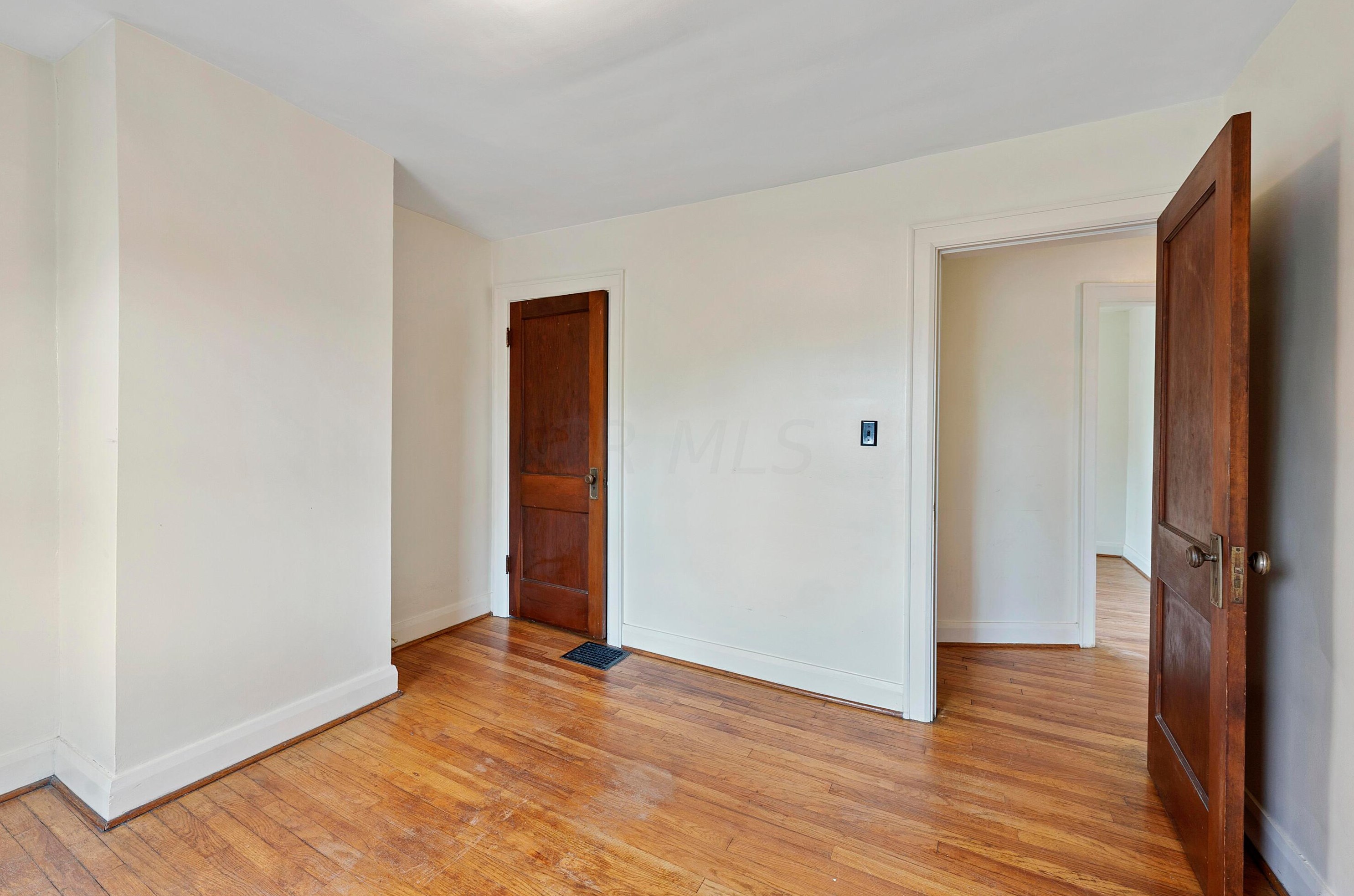 2730 Elliott Ave, Columbus OH  43204-3436 exterior