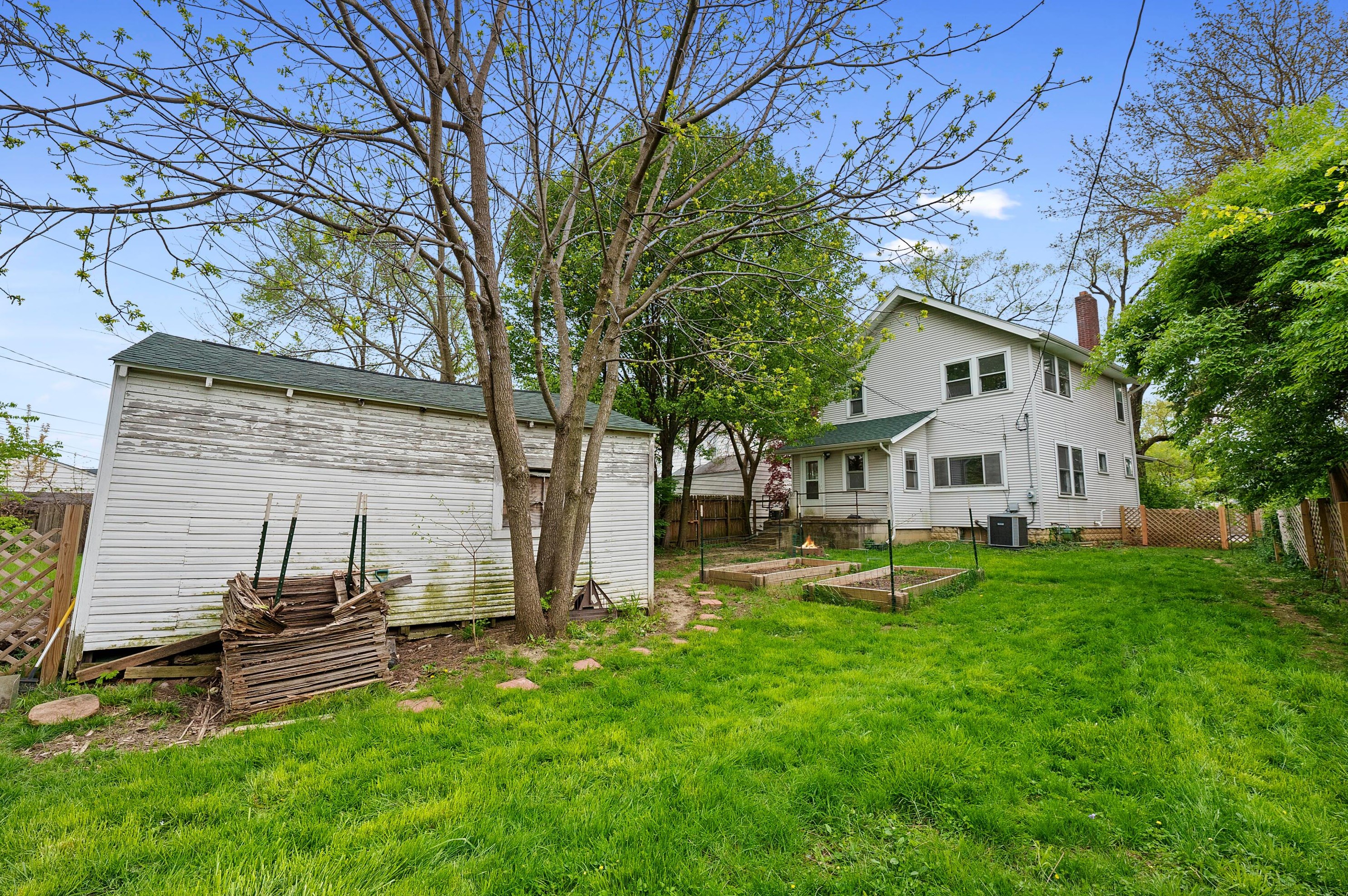 2730 Elliott Ave, Columbus OH  43204-3436 exterior