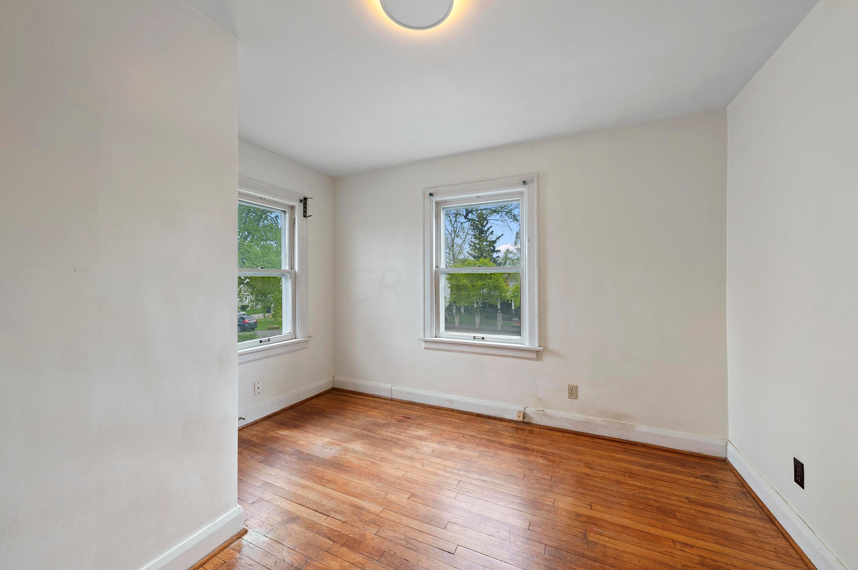 2730 Elliott Ave, Columbus OH  43204-3436 exterior