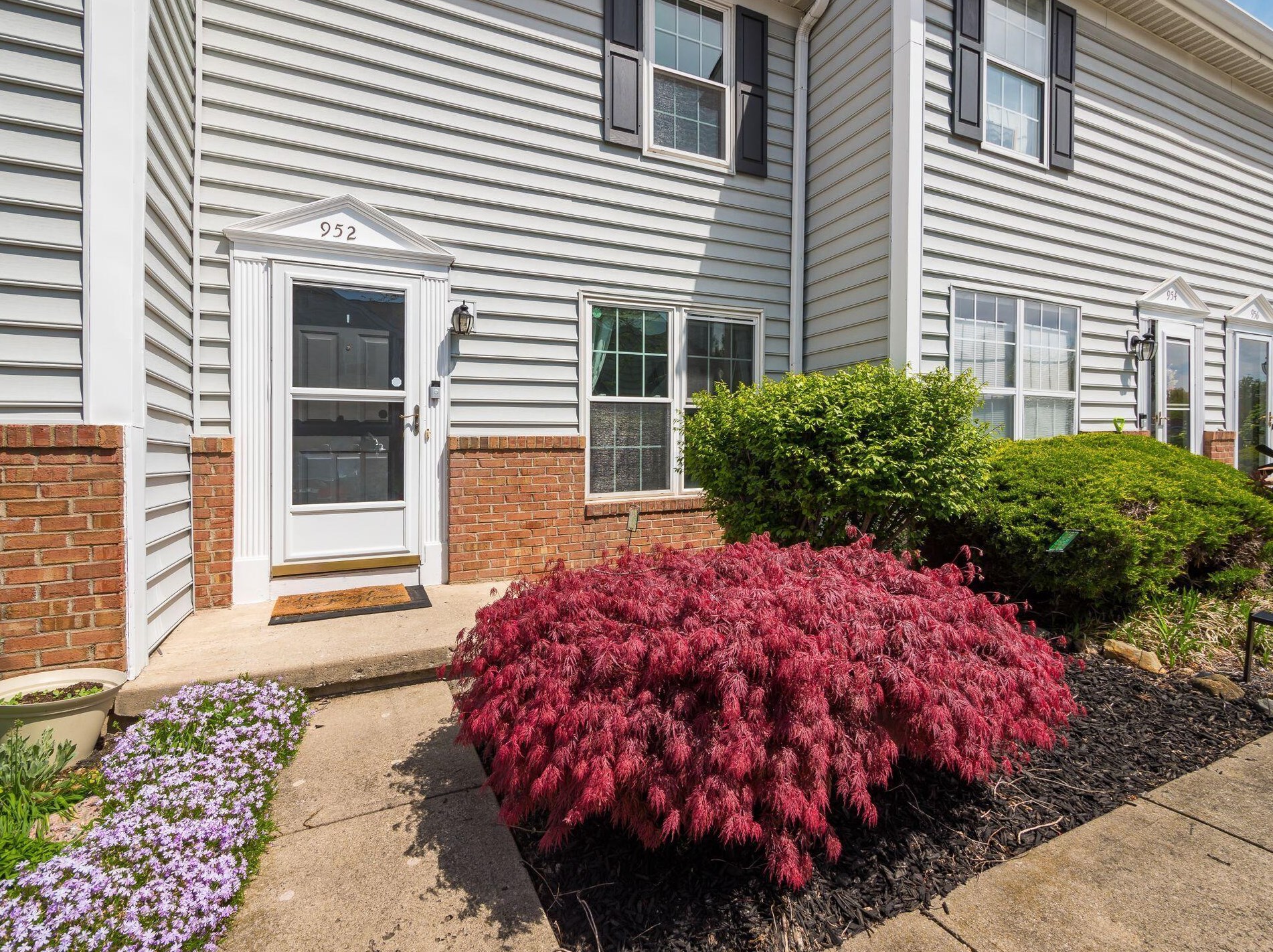 952 Charleston Way Dr #11c, Westerville, OH 43081