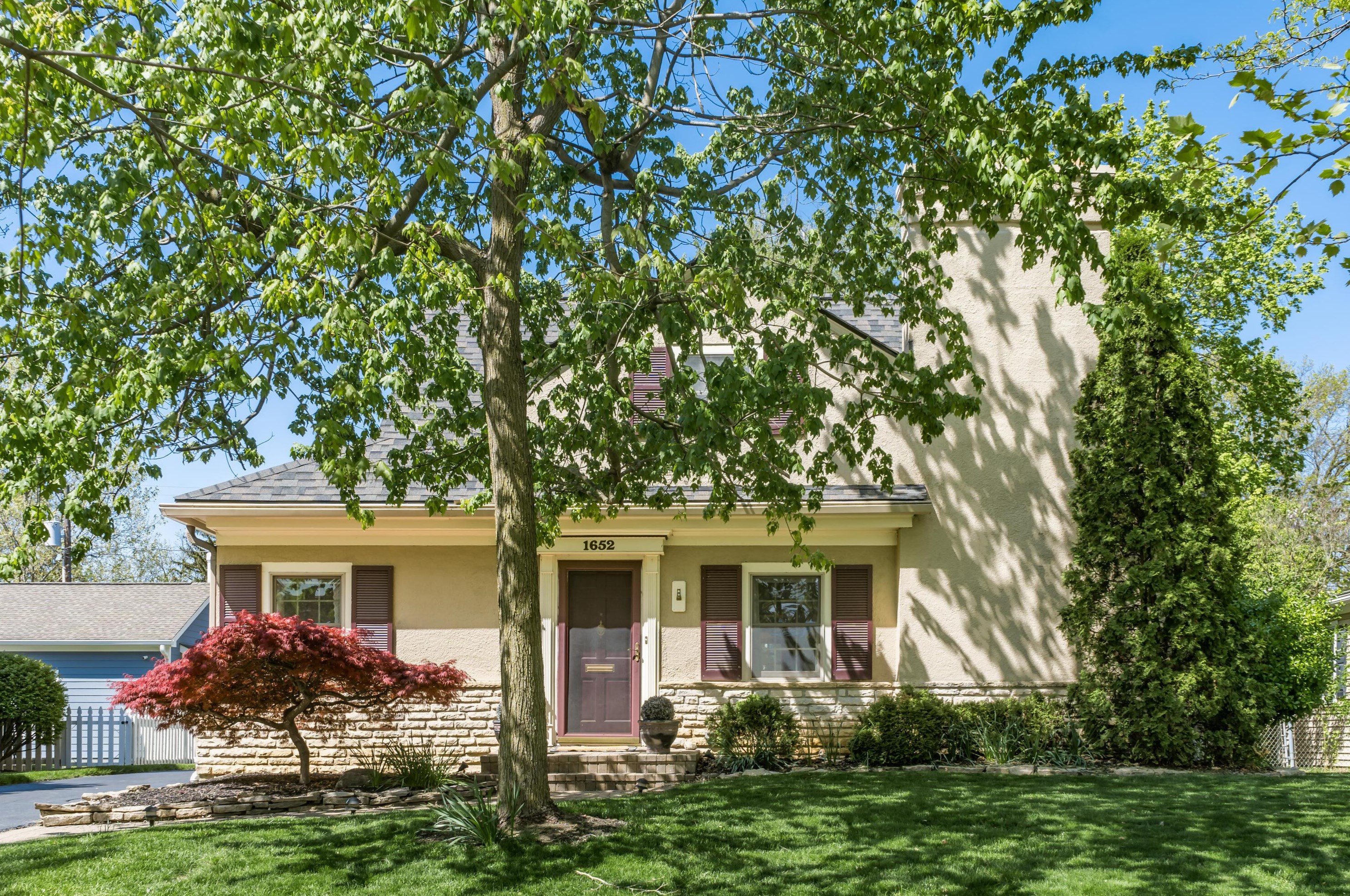 1652 Cardiff Rd, Columbus, OH 43221