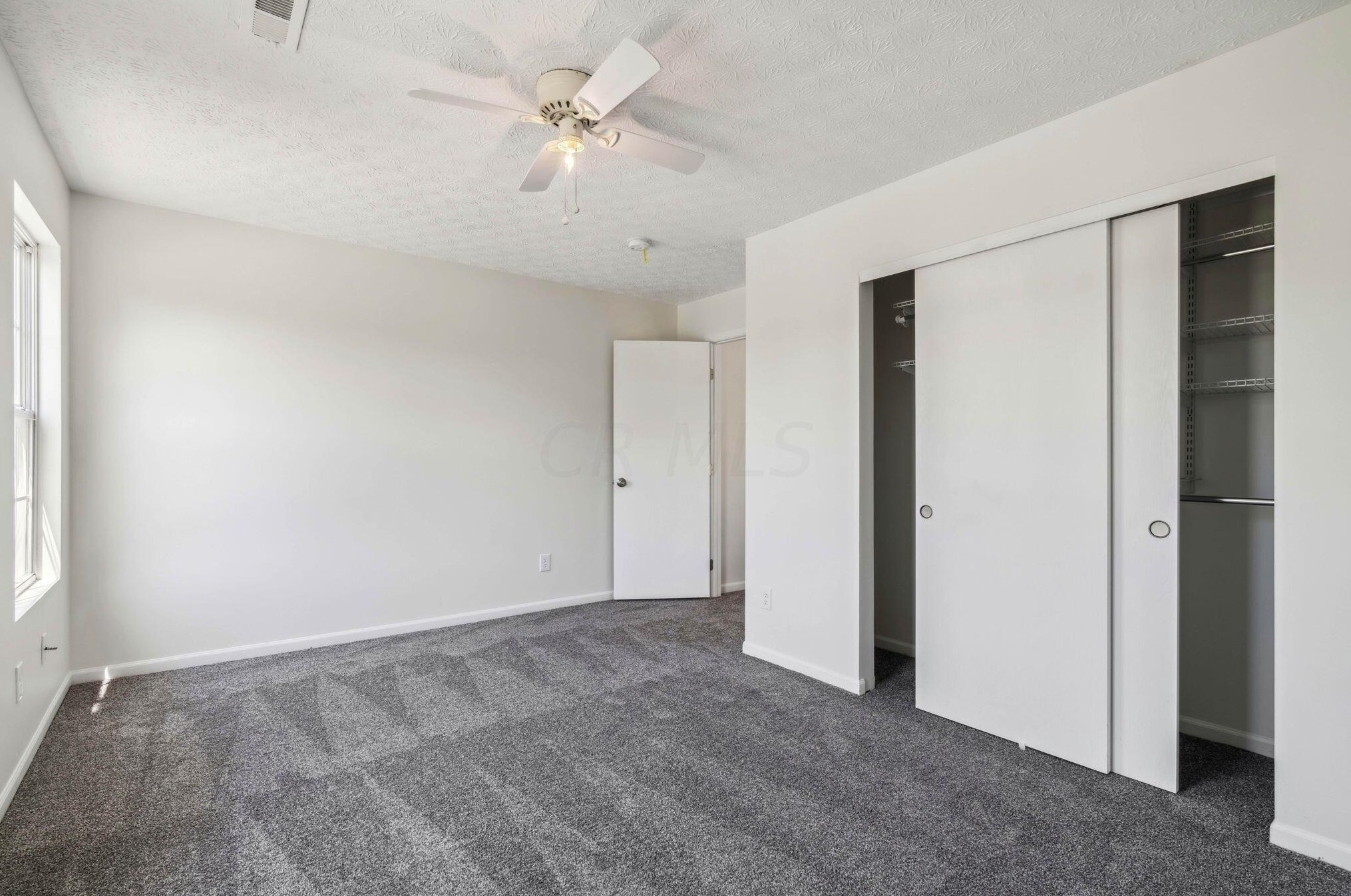 4640 Grandover Dr, Columbus OH  43207-8763 exterior