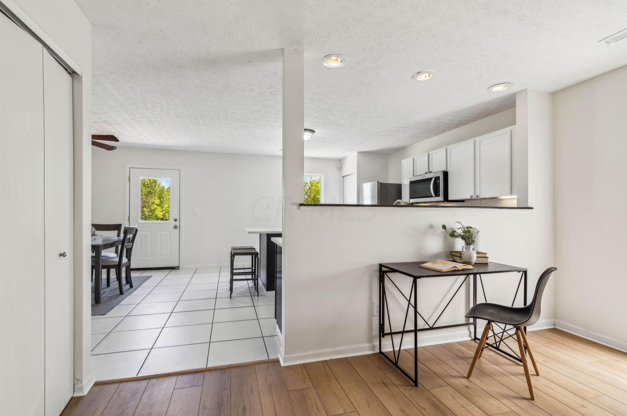 4640 Grandover Dr, Columbus OH  43207-8763 exterior