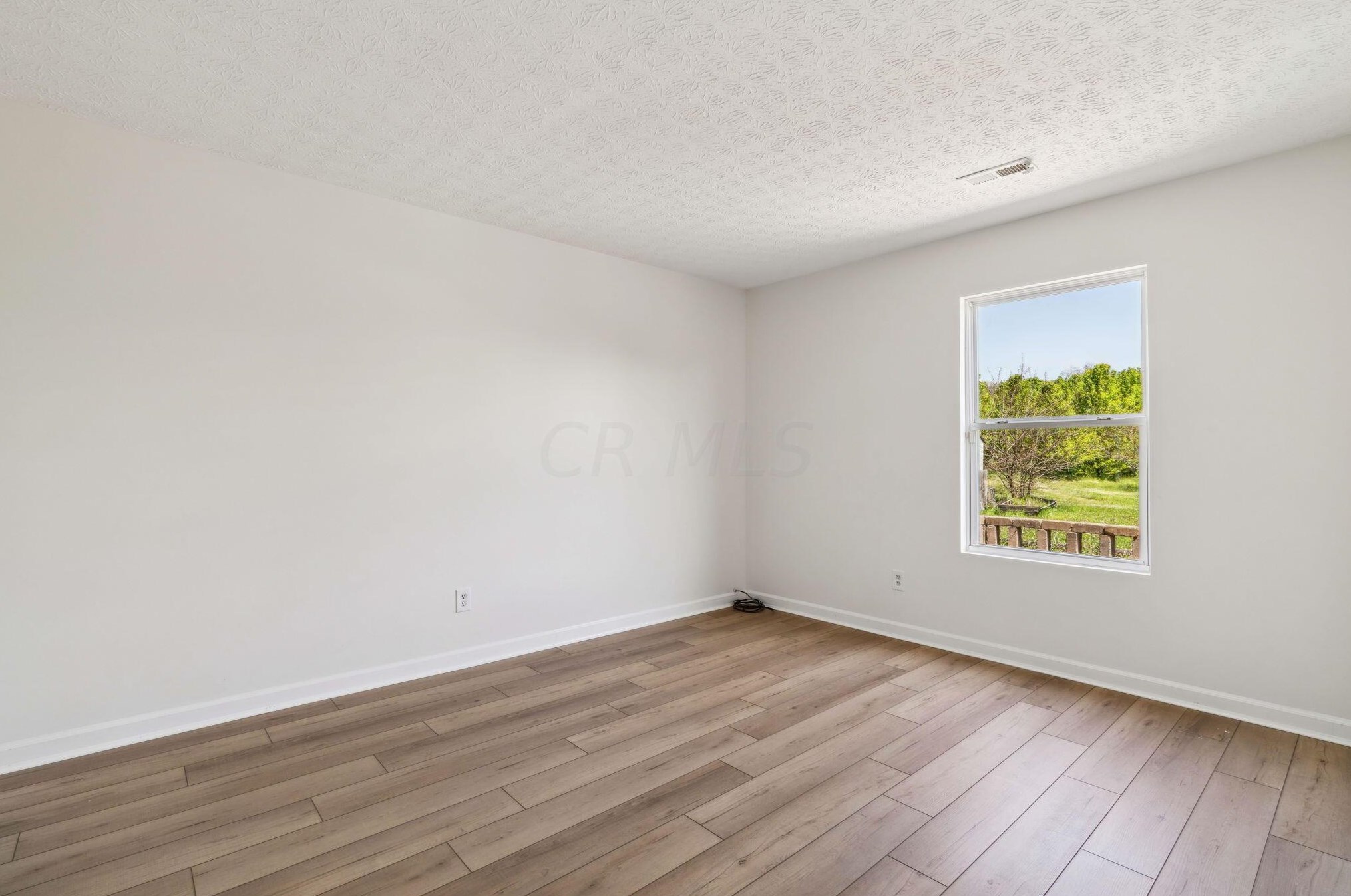 4640 Grandover Dr, Columbus OH  43207-8763 exterior