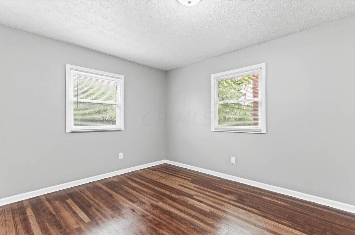 917 Lenore Ave, Columbus OH  43224-3238 exterior