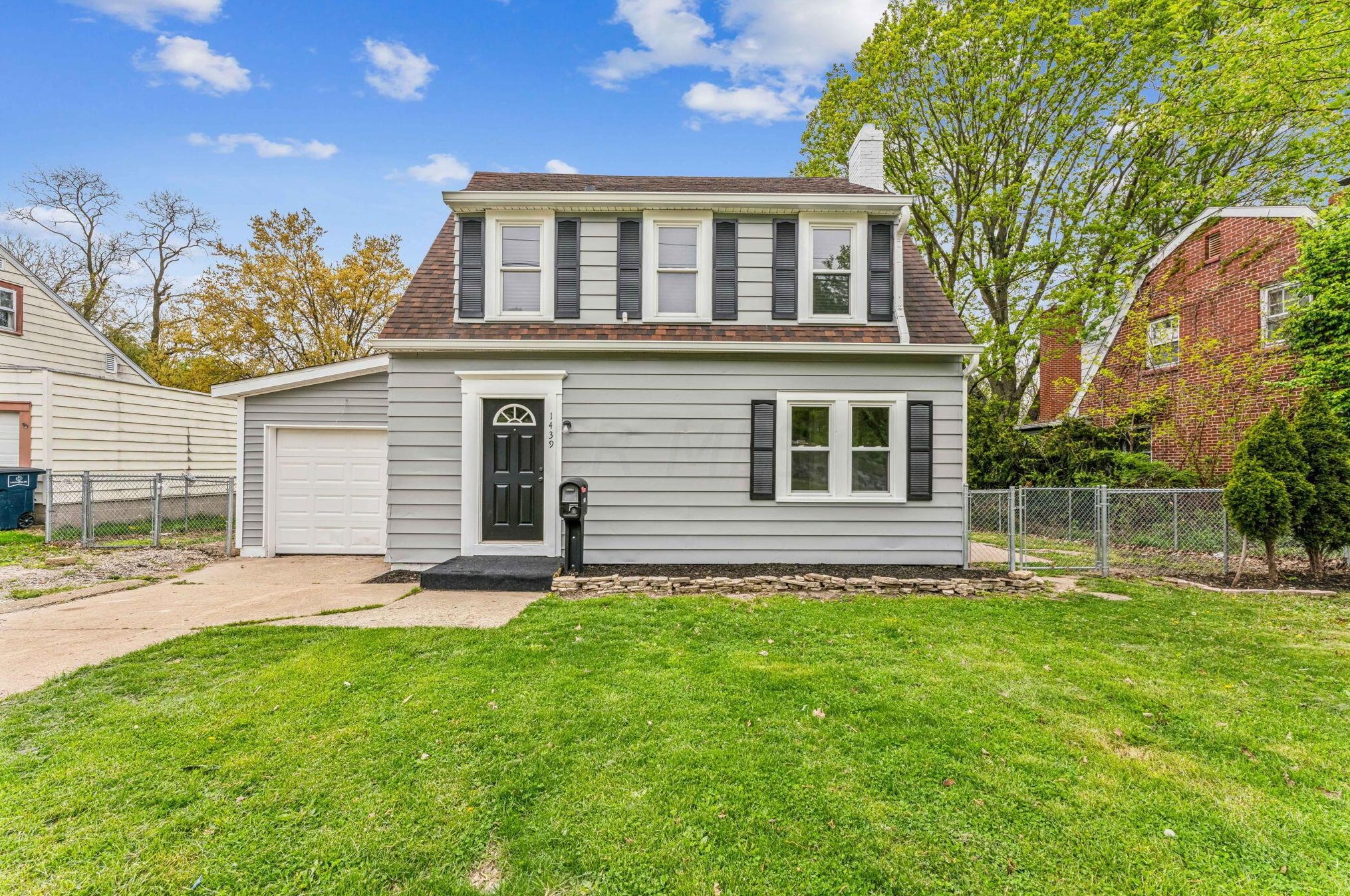 1439 Baltimore Rd, Lancaster, OH 43130-1503