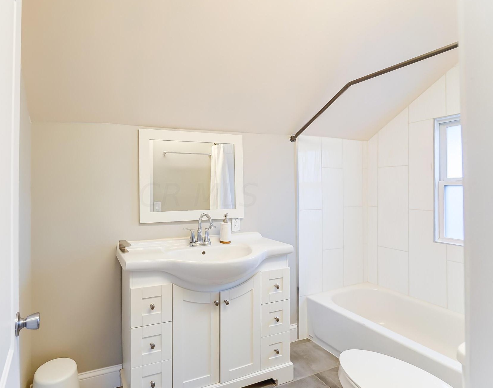 250 Orchard Ln, Columbus OH  43214-4027 exterior