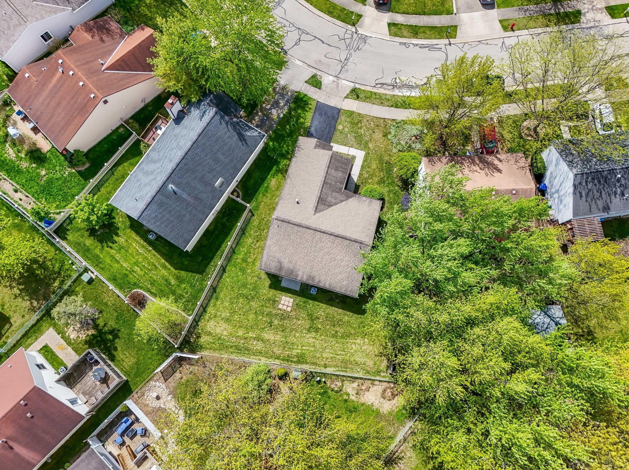 1004 Woodington Rd, Westerville OH  43081-3517 exterior