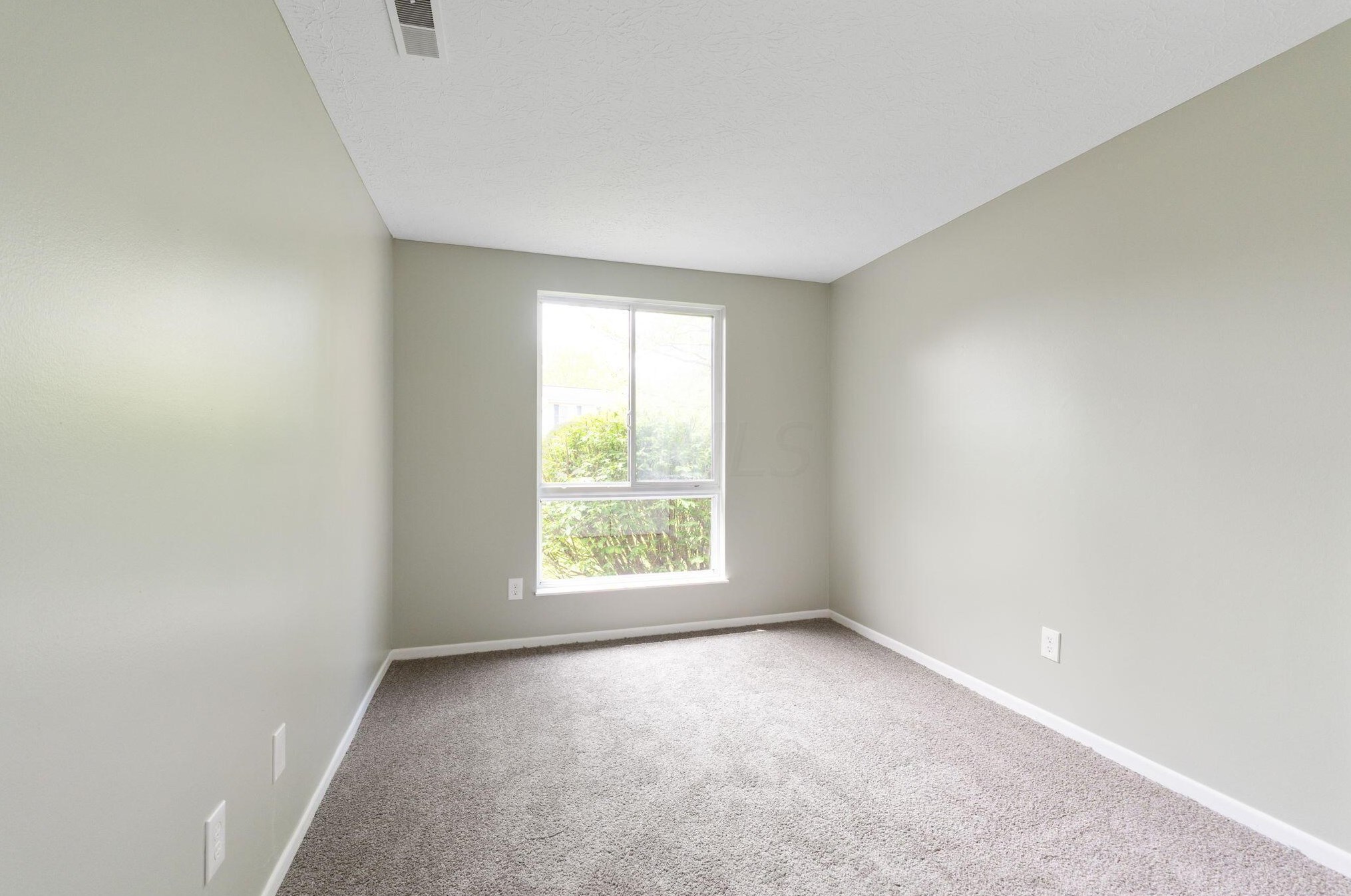 1004 Woodington Rd, Westerville OH  43081-3517 exterior