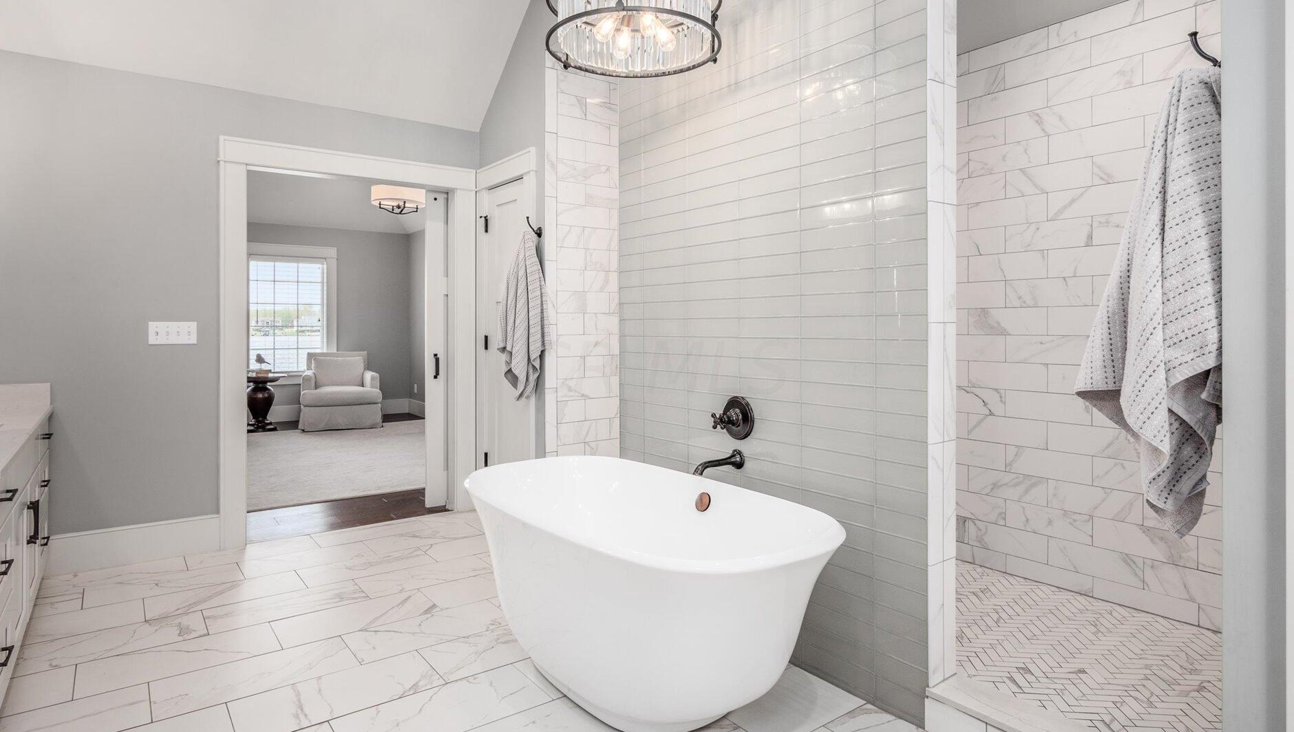 155 Sprague Dr, Hebron OH 43025-9627 exterior