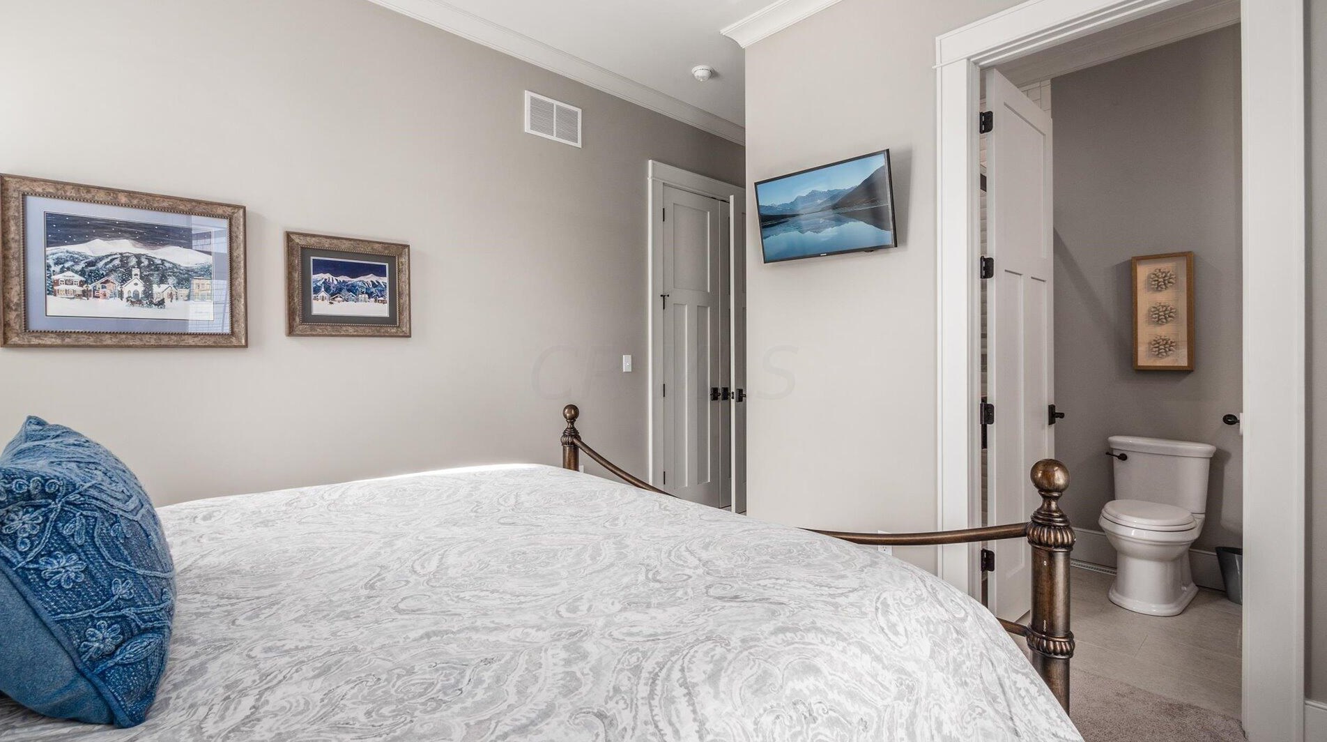 155 Sprague Dr, Hebron OH 43025-9627 exterior