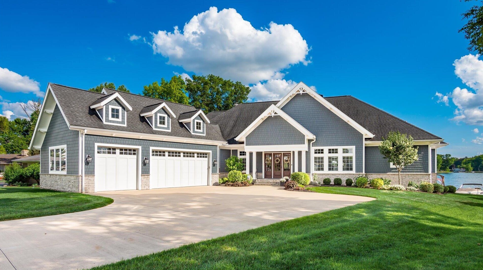 155 Sprague Dr, Hebron OH 43025-9627 exterior