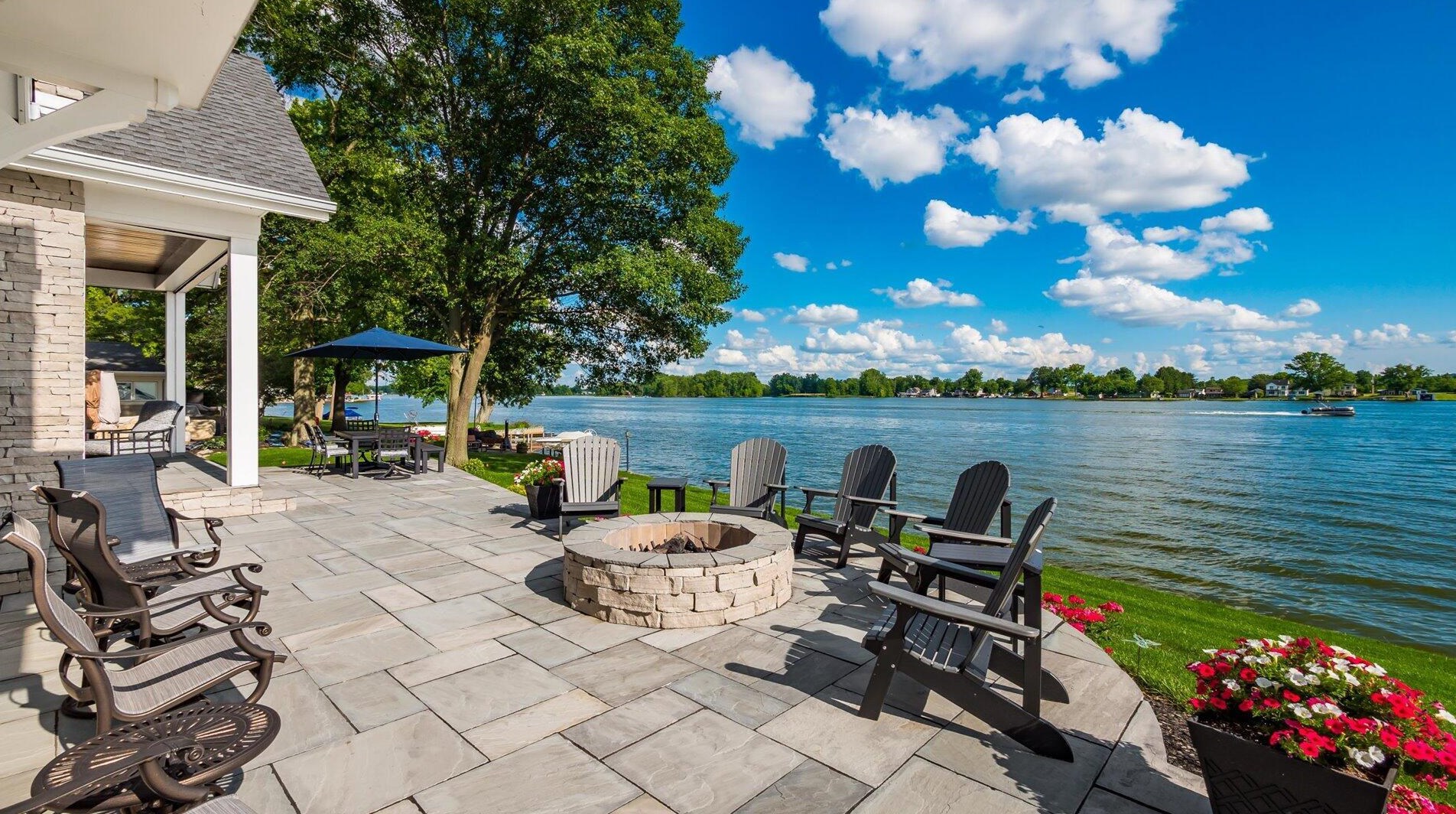 155 Sprague Dr, Hebron OH 43025-9627 exterior