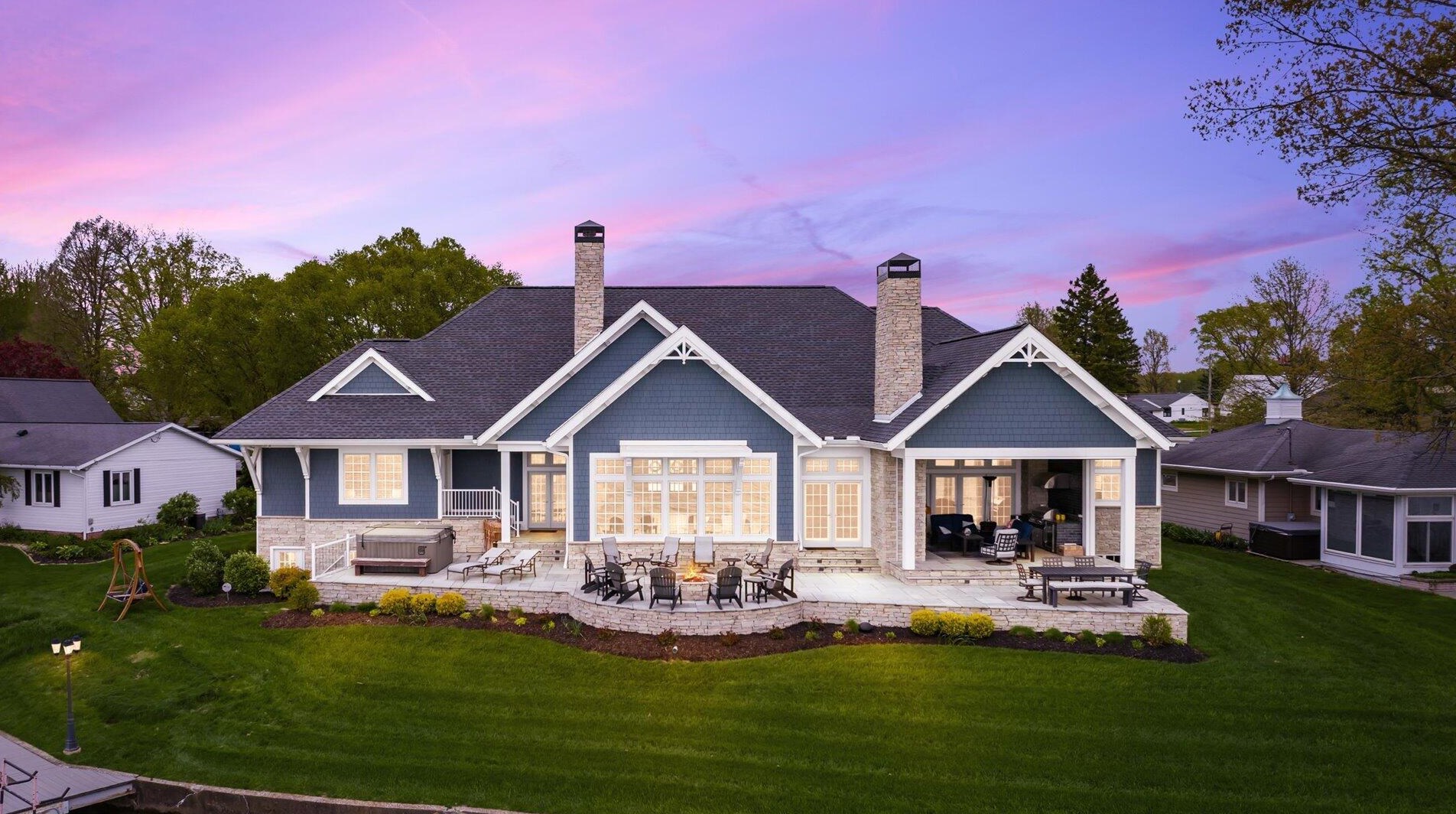 155 Sprague Dr, Hebron OH 43025-9627 exterior