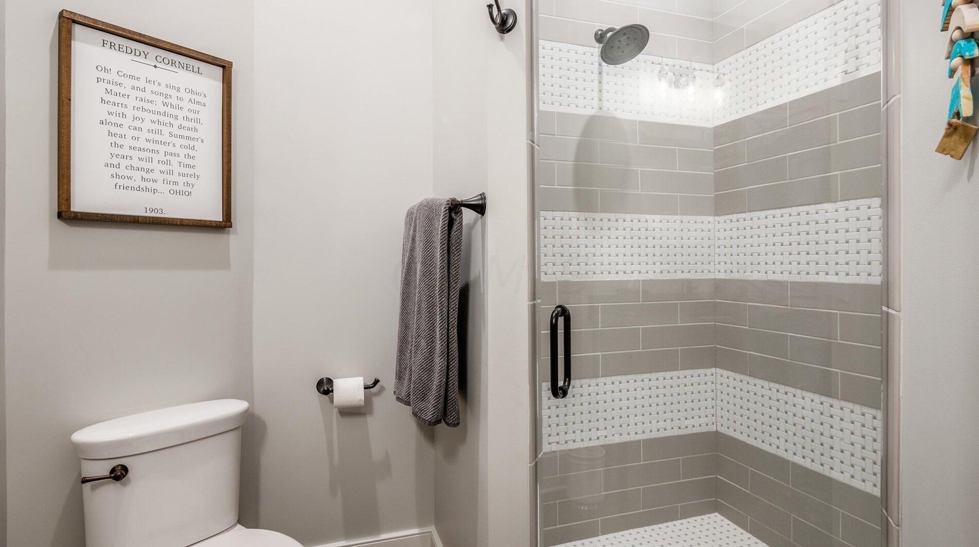 155 Sprague Dr, Hebron OH 43025-9627 exterior