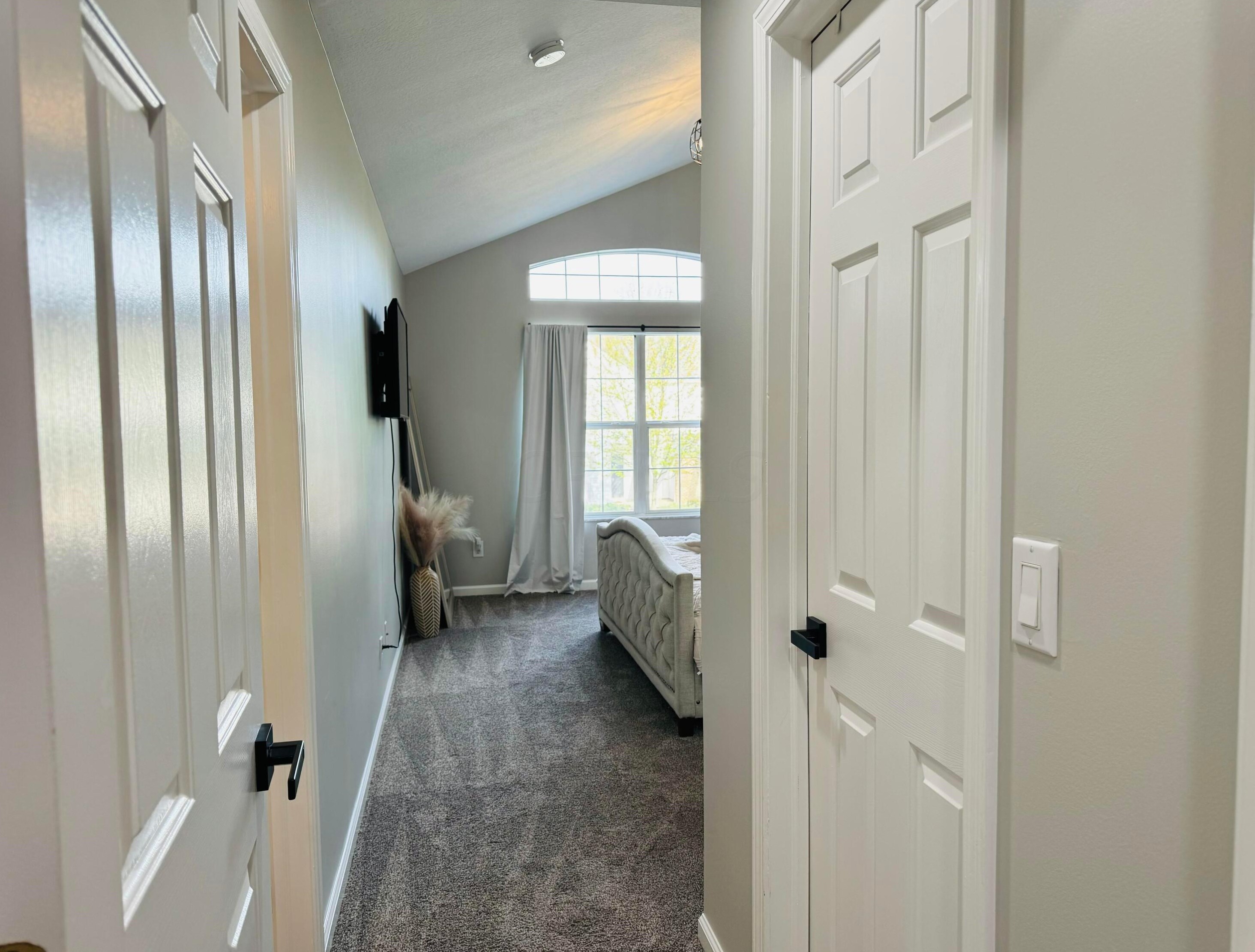 4937 Village Mdw, Westerville OH  43081-8631 exterior