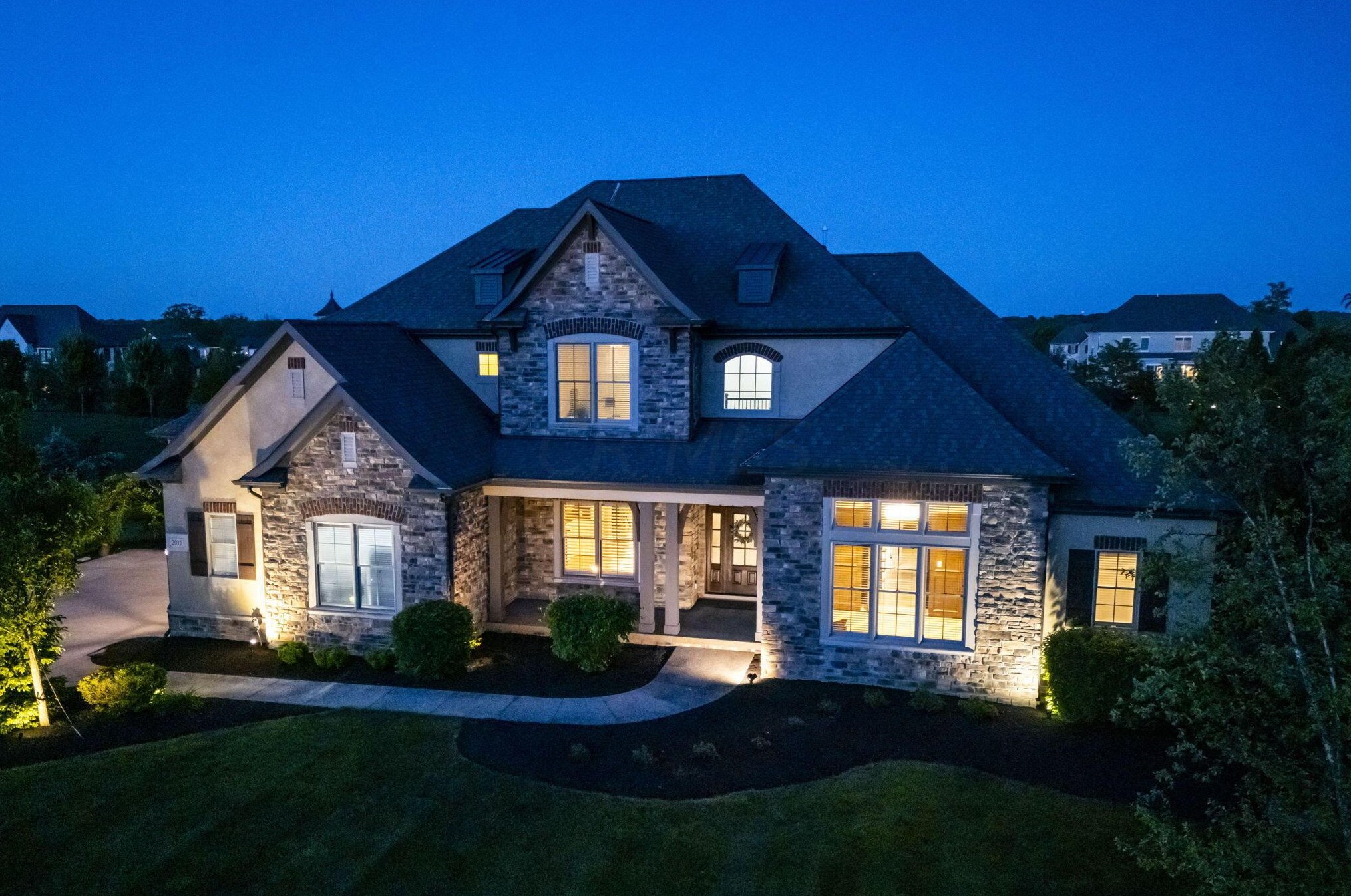 2032 Woodland Hall Dr, Delaware, OH 43015