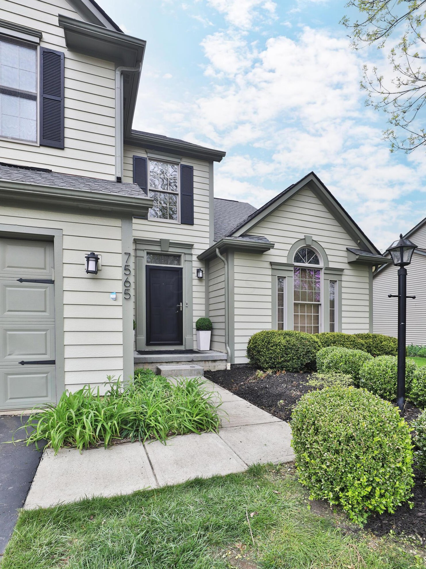7565 Benderson Dr, Westerville, OH 43082