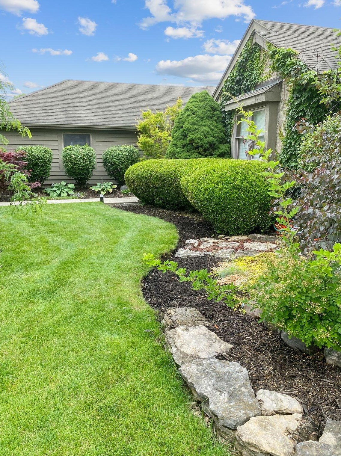 299 Thames Ct, London, OH 43140-9519