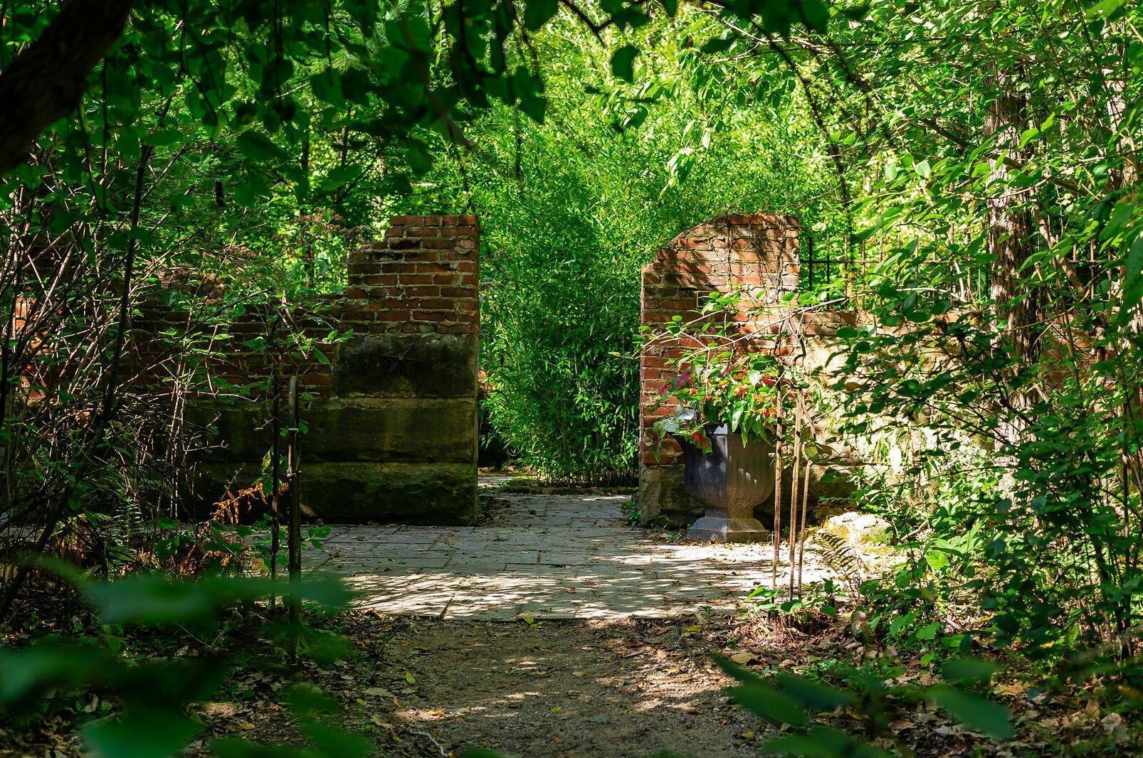 438 Mainsail Dr, Westerville OH  43081-2745 exterior