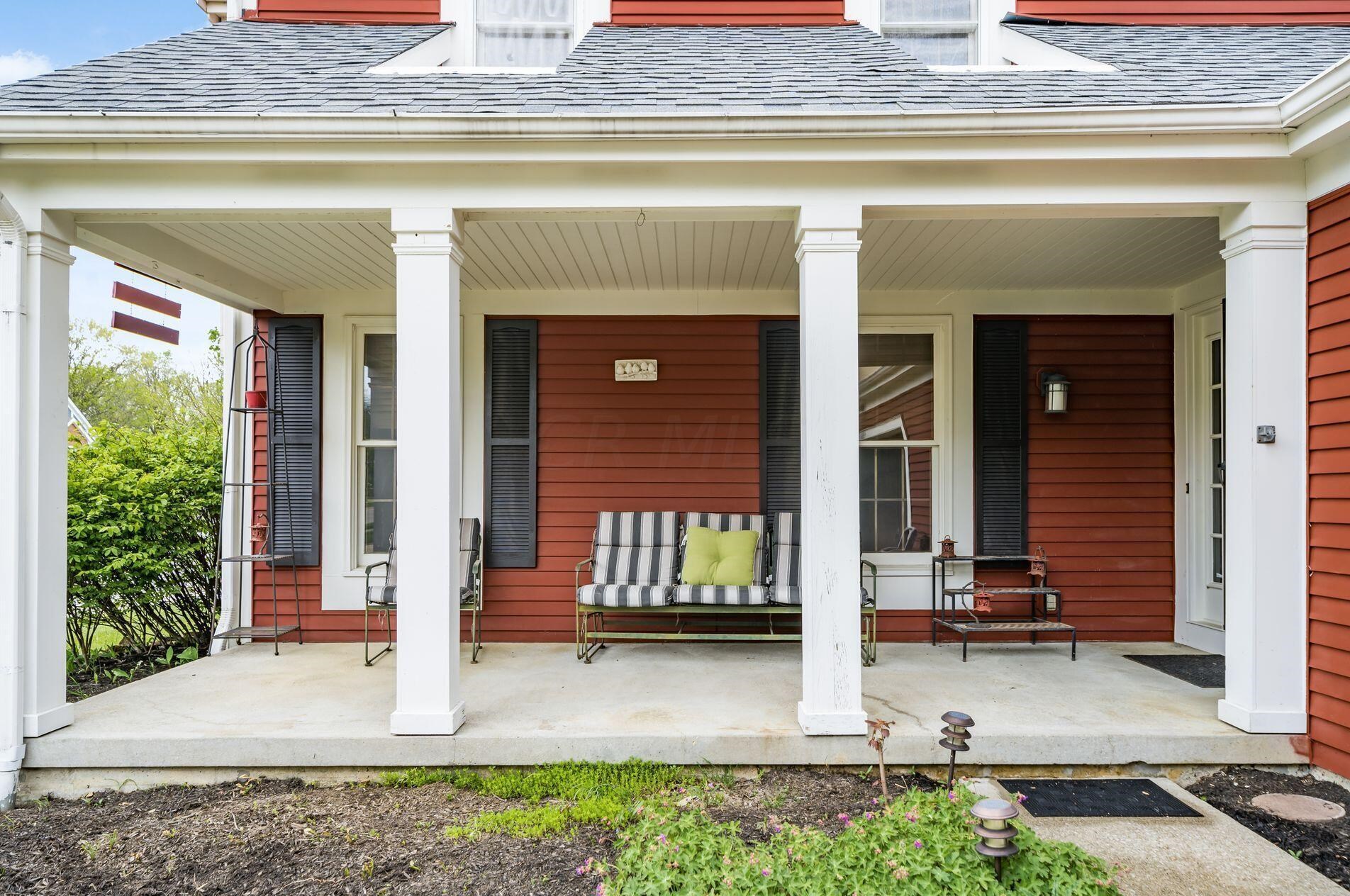 438 Mainsail Dr, Westerville OH  43081-2745 exterior