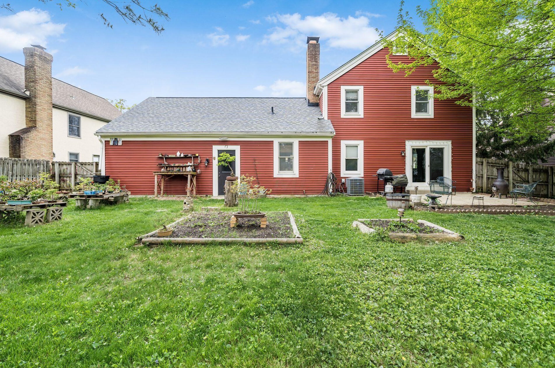 438 Mainsail Dr, Westerville OH  43081-2745 exterior