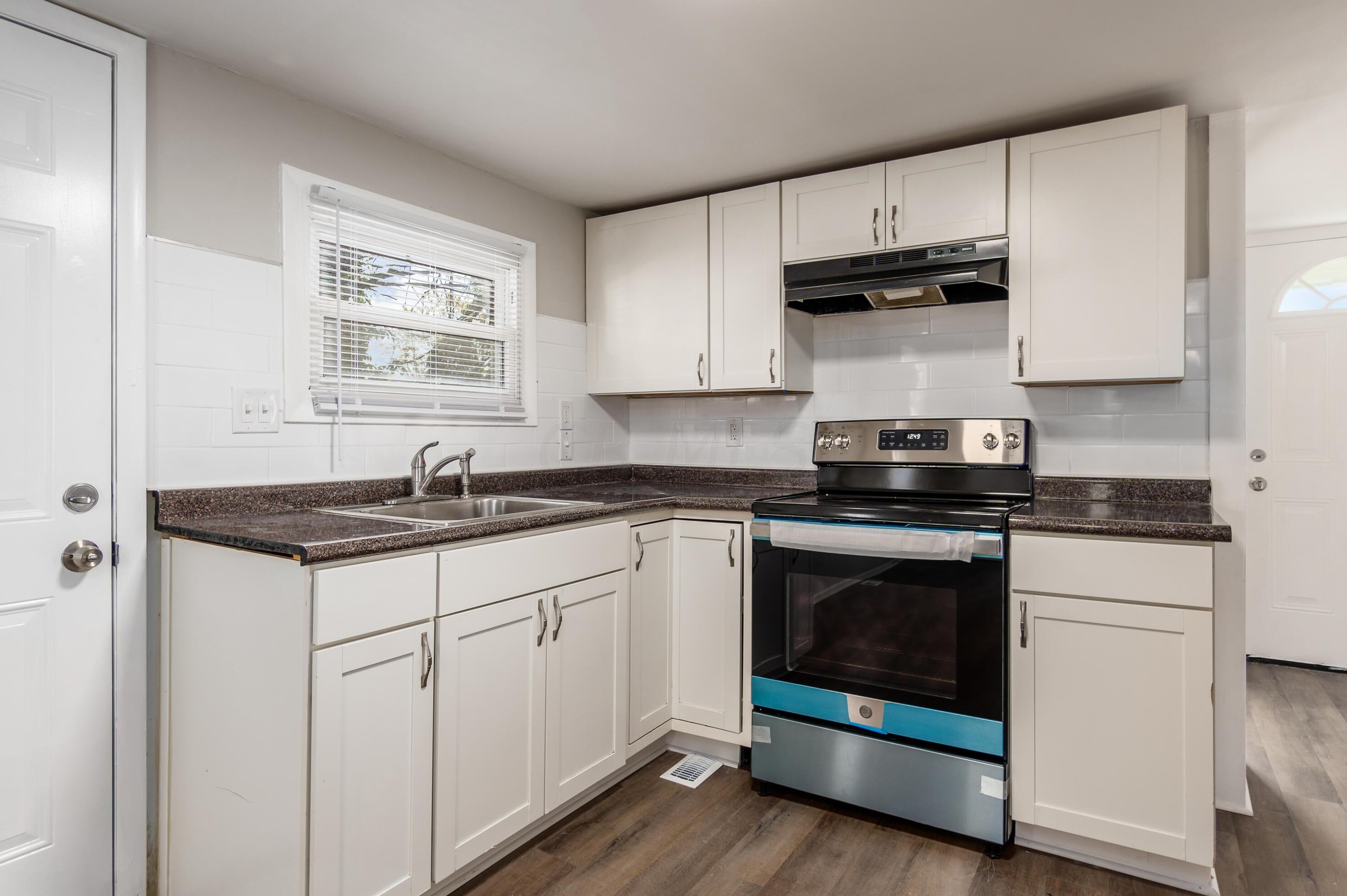 1319 Genessee Ave, Columbus OH 43211-1432 exterior