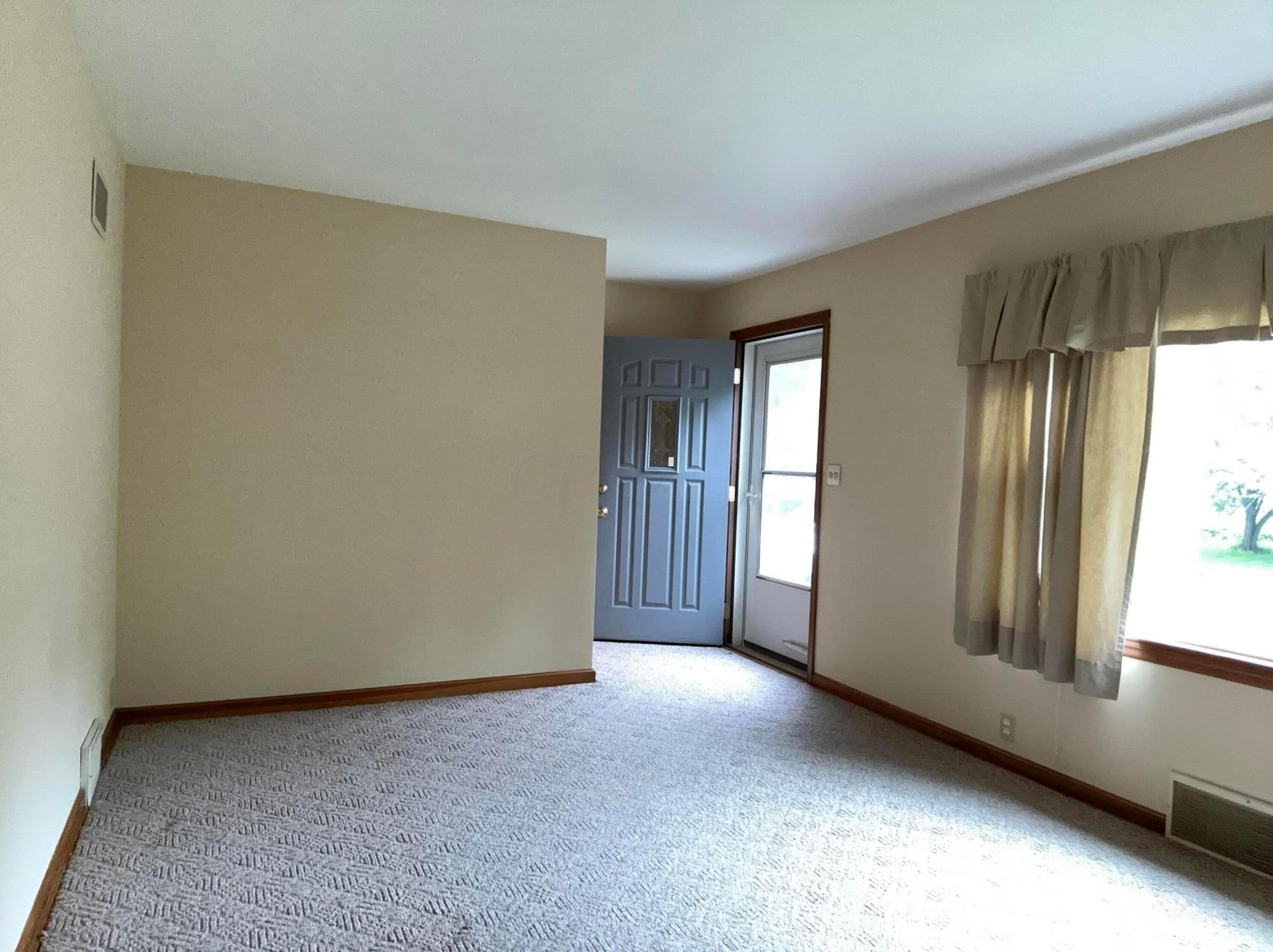 1241 Frederick St, Lancaster OH 43130-2752 exterior