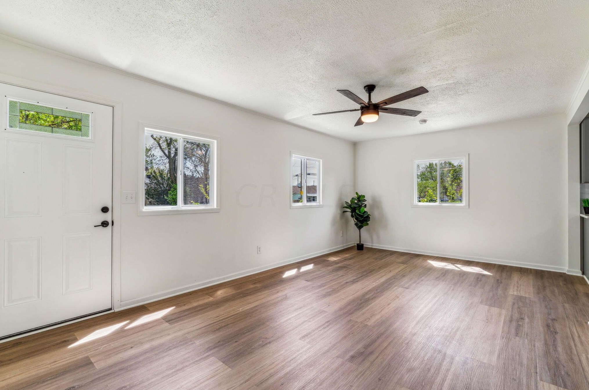 203 Hampton Rd, Columbus, OH 43213-1607