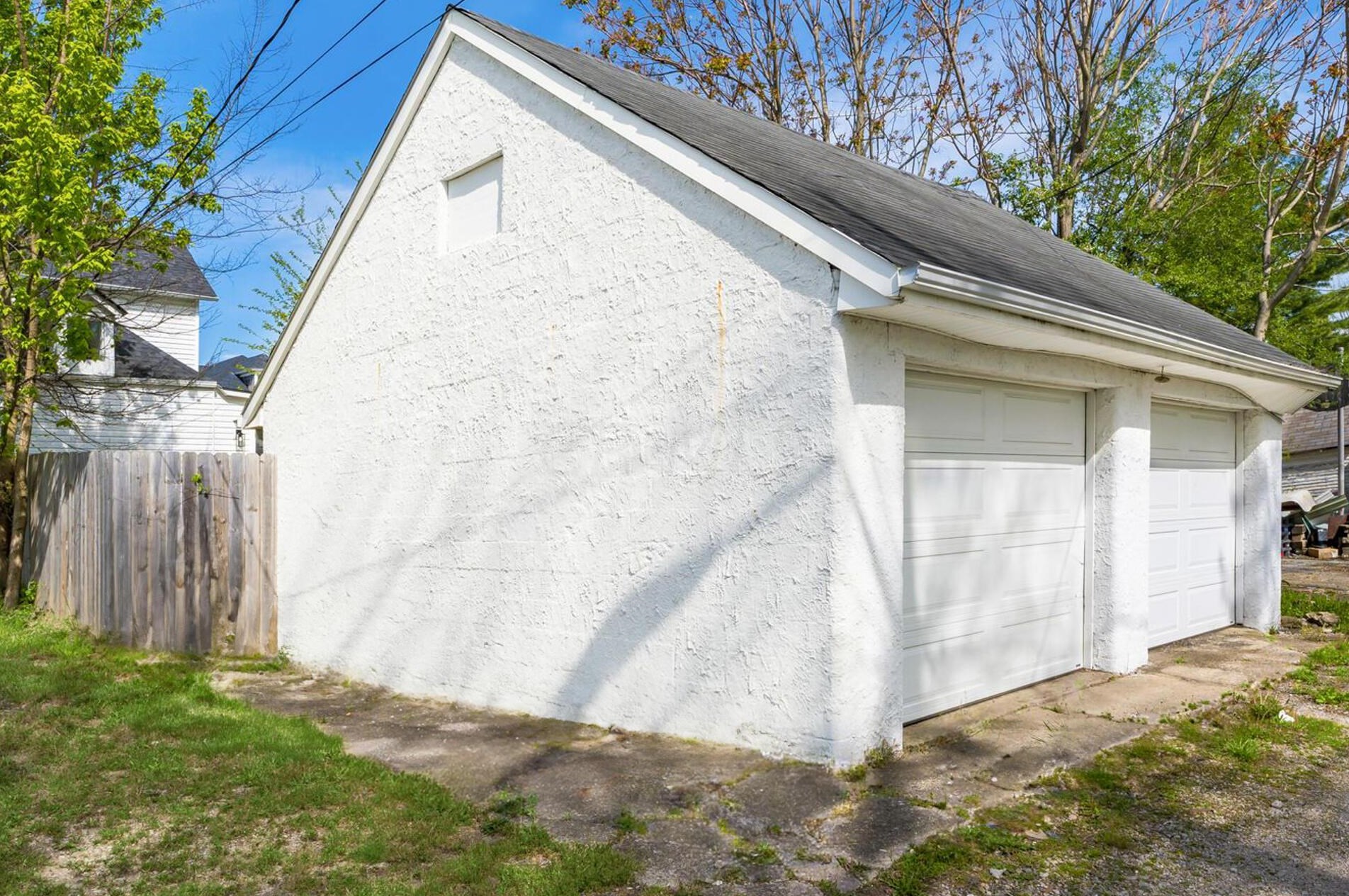 522 Kelton Ave, Columbus OH 43205-2423 exterior