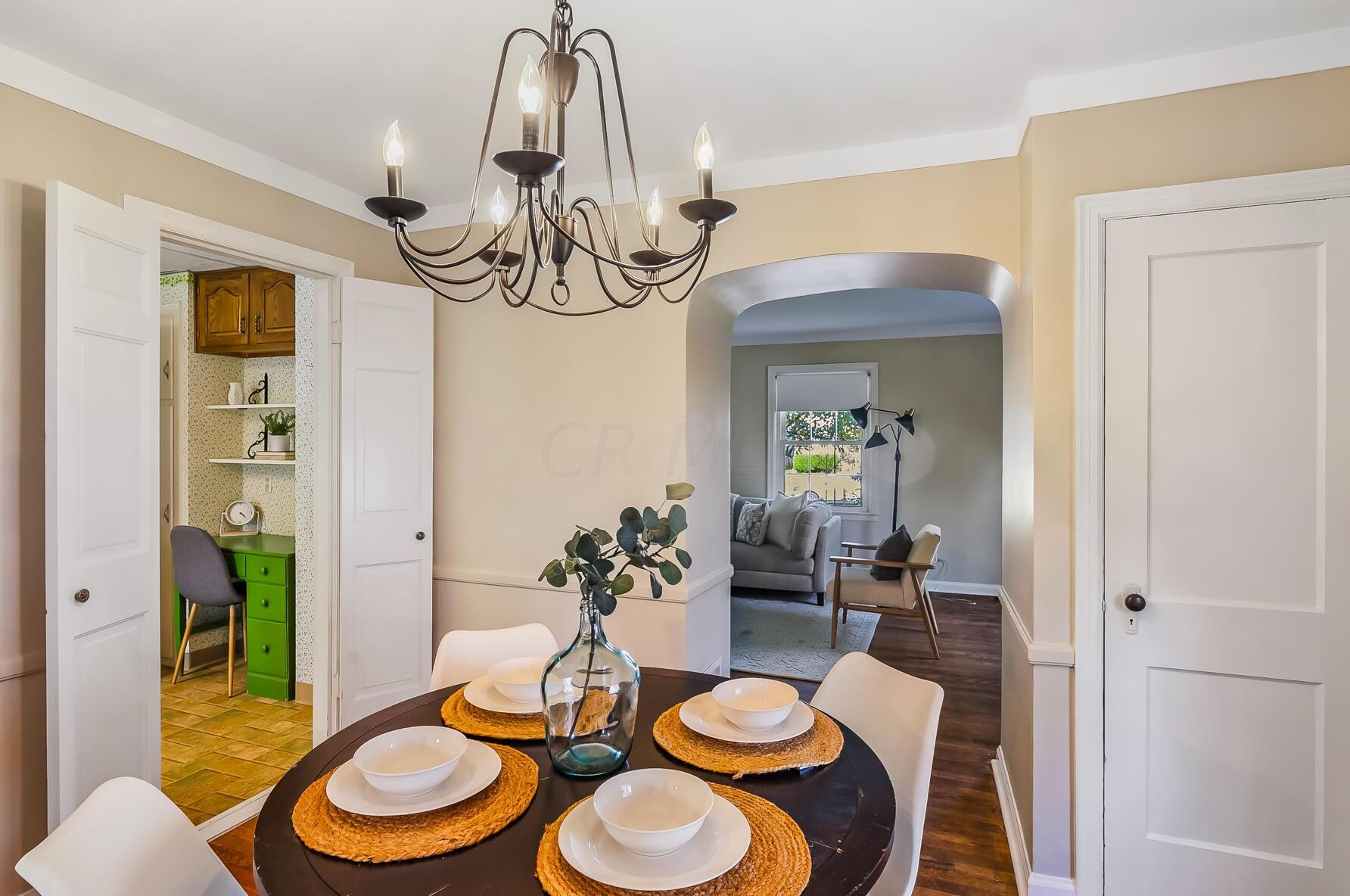 152 Mayfair Blvd, Columbus OH 43213-1609 exterior