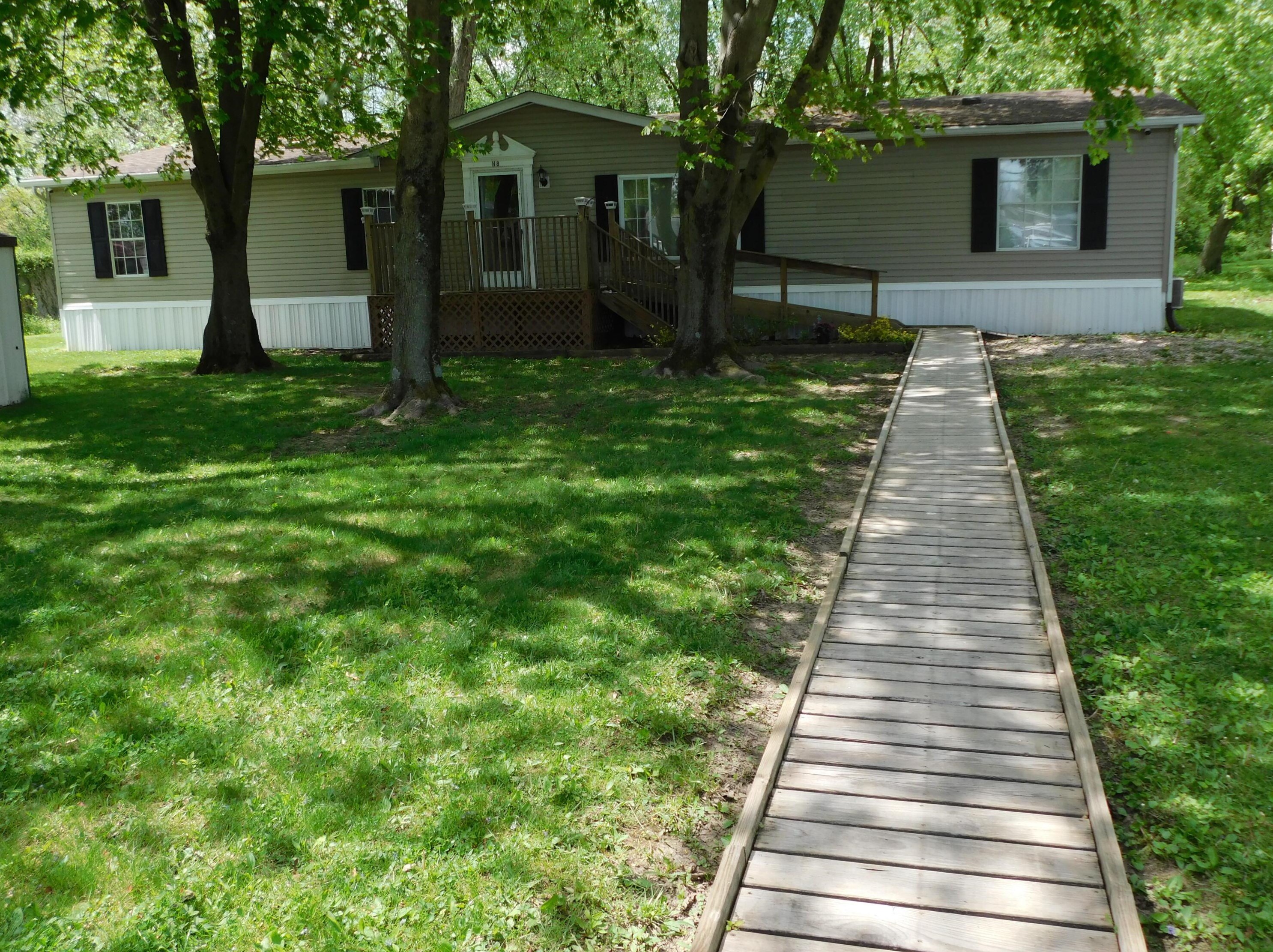 4711 Walnut Rd #lot H-8, Buckeye Lake, OH 43008