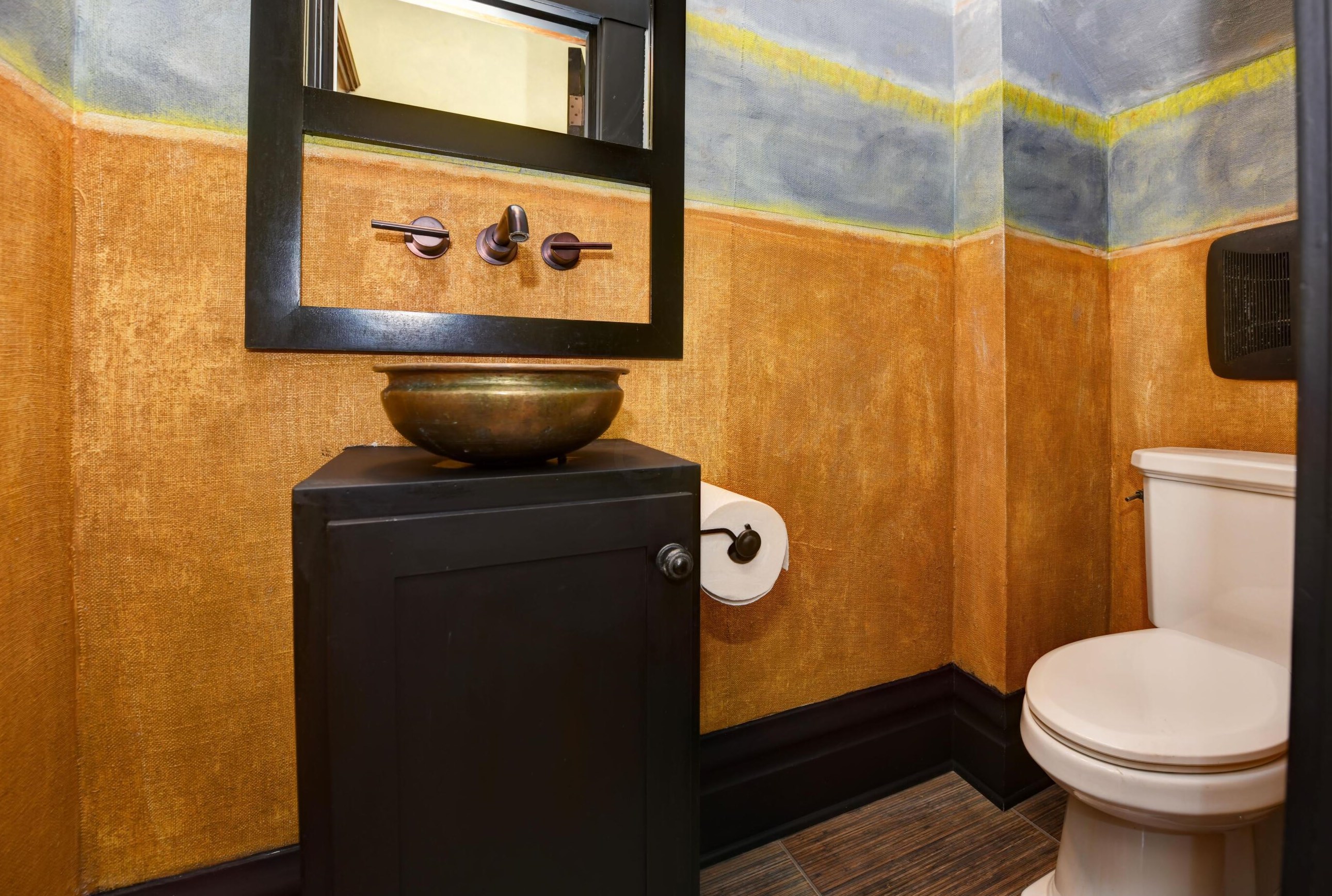 54 Woodland Ave, Columbus OH 43203-1279 exterior