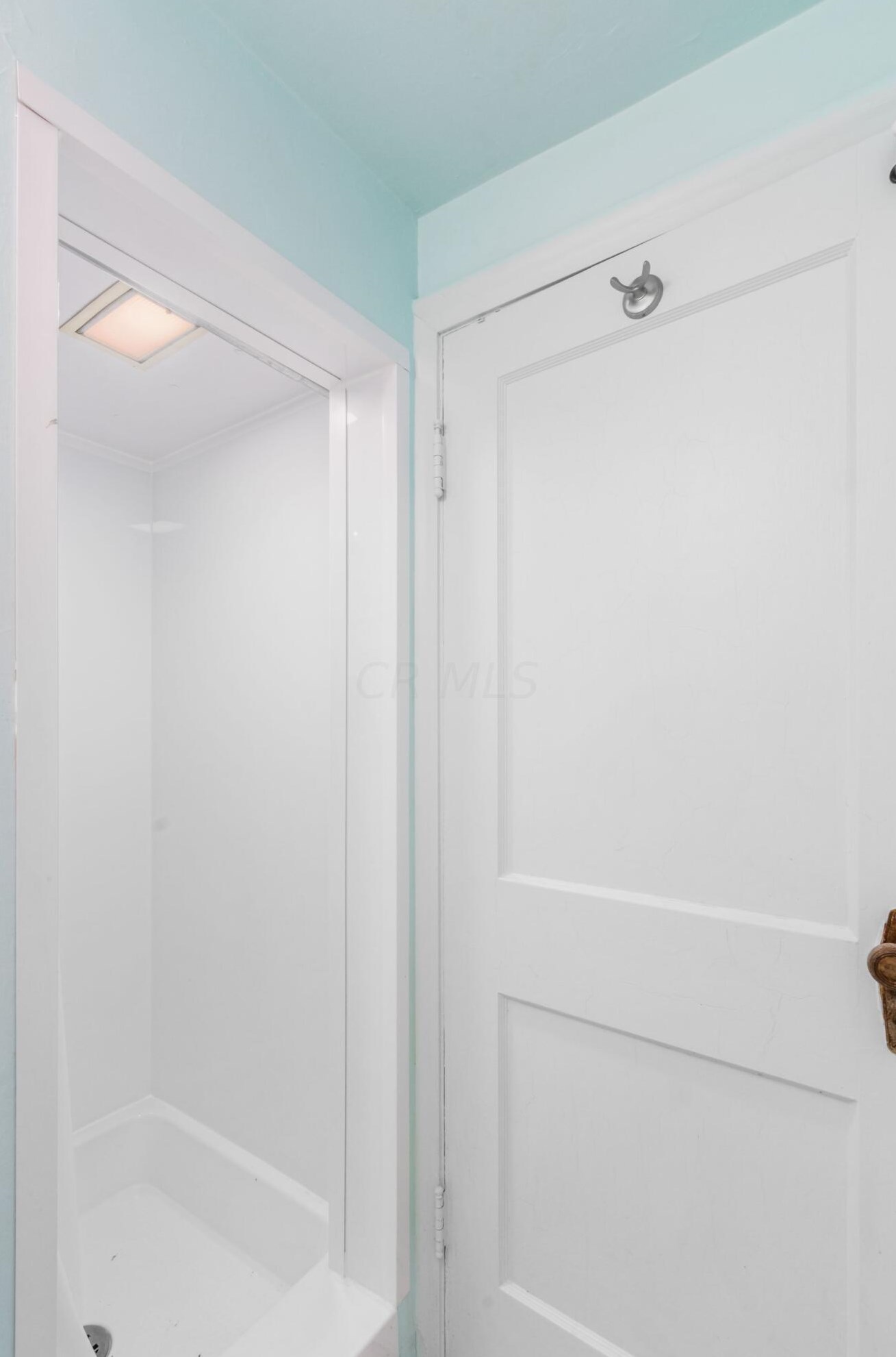 282 Remington Rd, Columbus OH 43209-2459 exterior