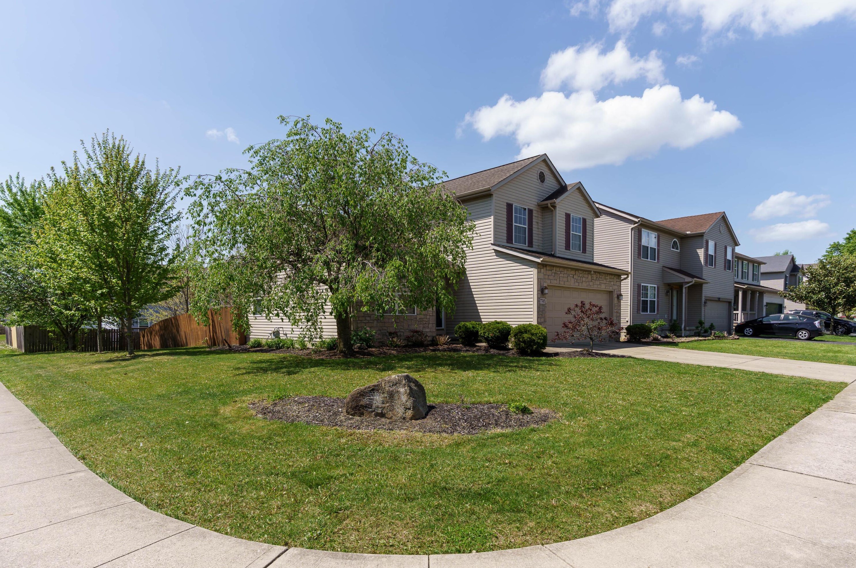 7745 Brunfield Dr, Blacklick, OH 43004