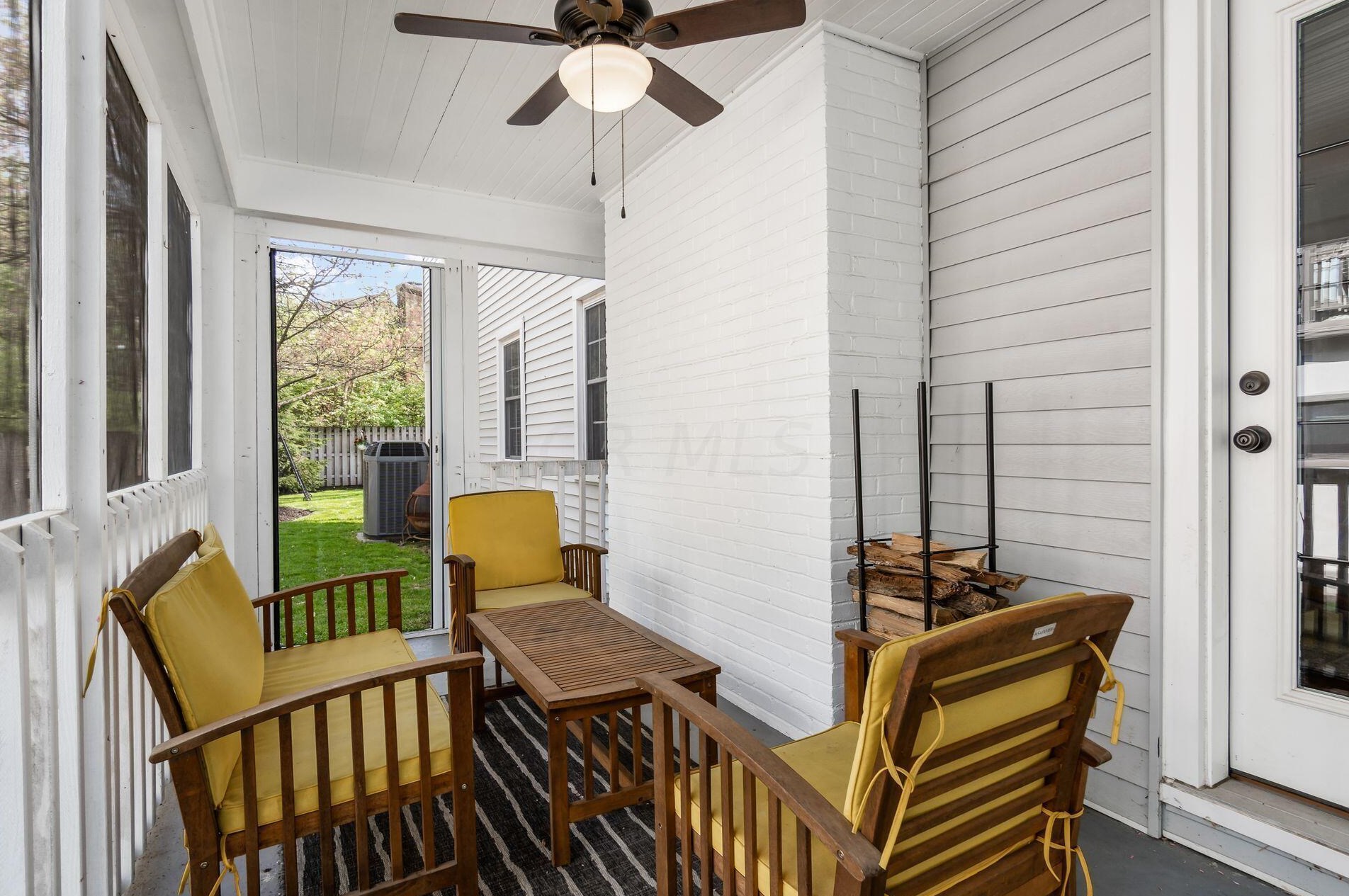 1667 Barrington Rd, Columbus OH 43221-3825 exterior