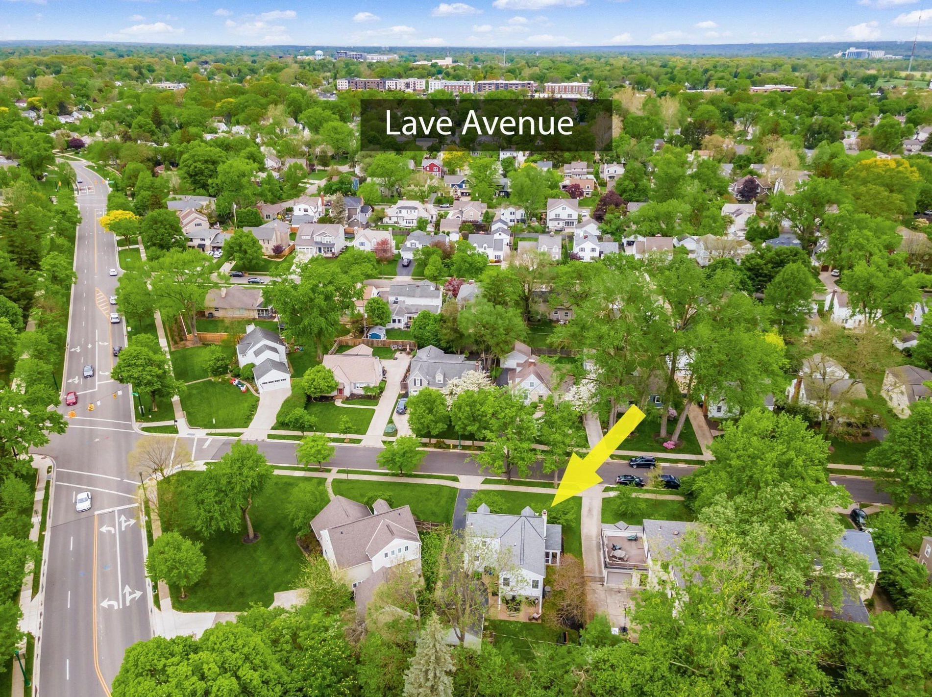 1667 Barrington Rd, Columbus OH 43221-3825 exterior