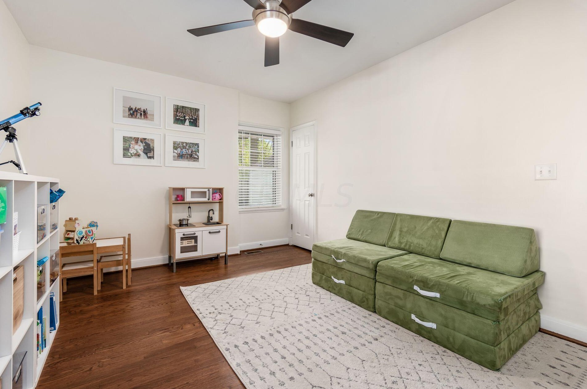 1667 Barrington Rd, Columbus OH 43221-3825 exterior