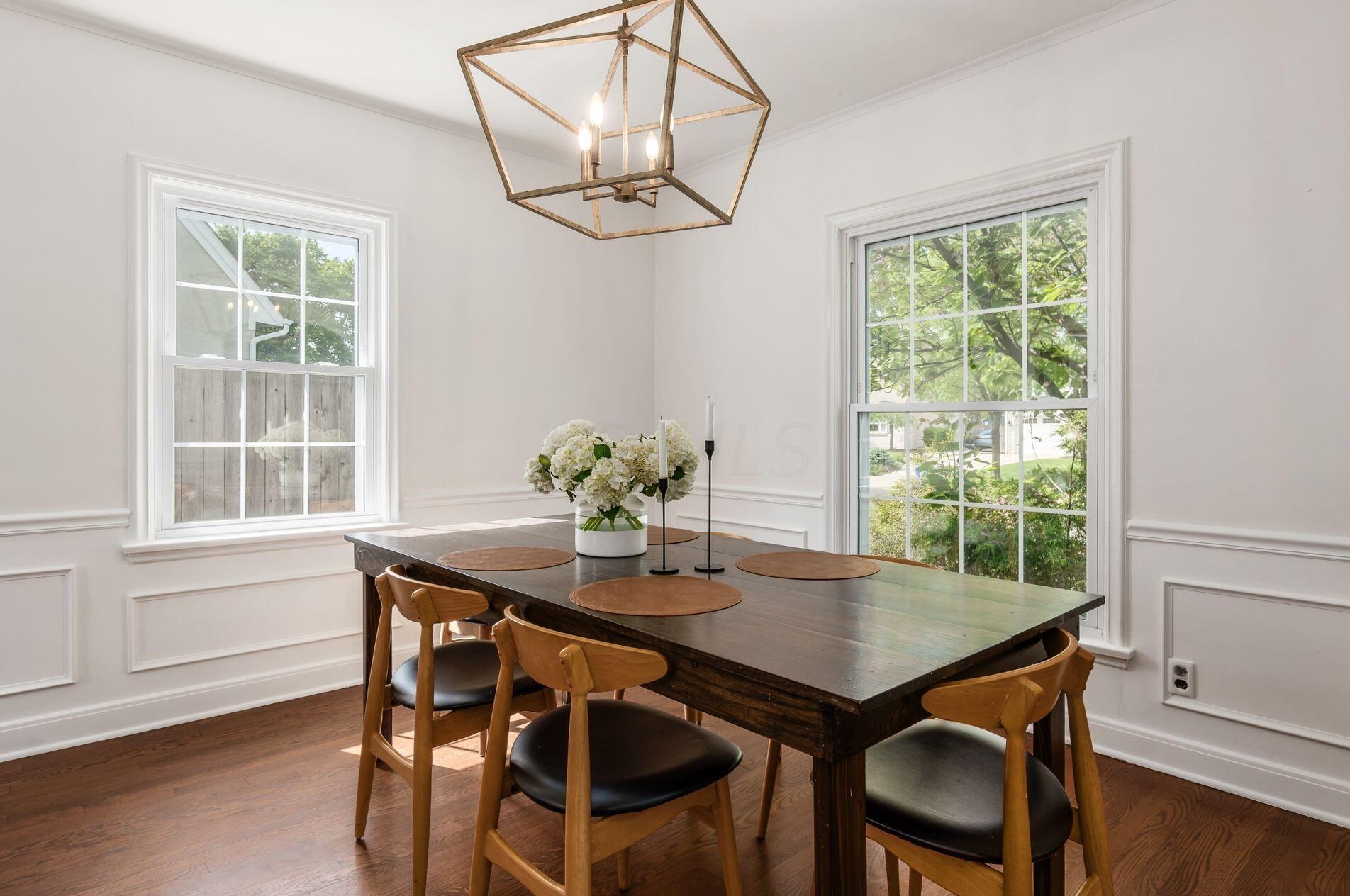 1667 Barrington Rd, Columbus OH 43221-3825 exterior