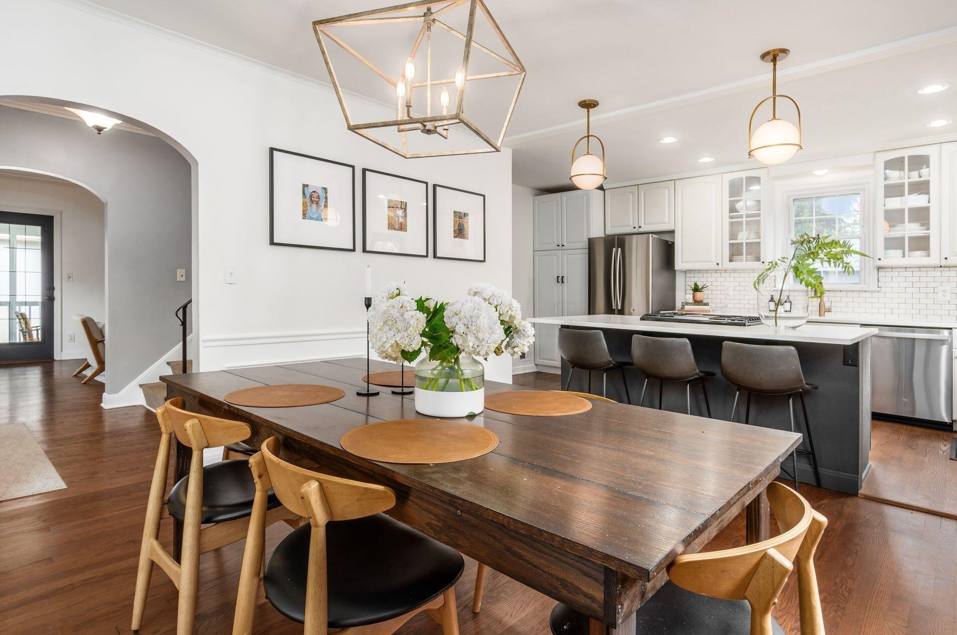 1667 Barrington Rd, Columbus OH 43221-3825 exterior