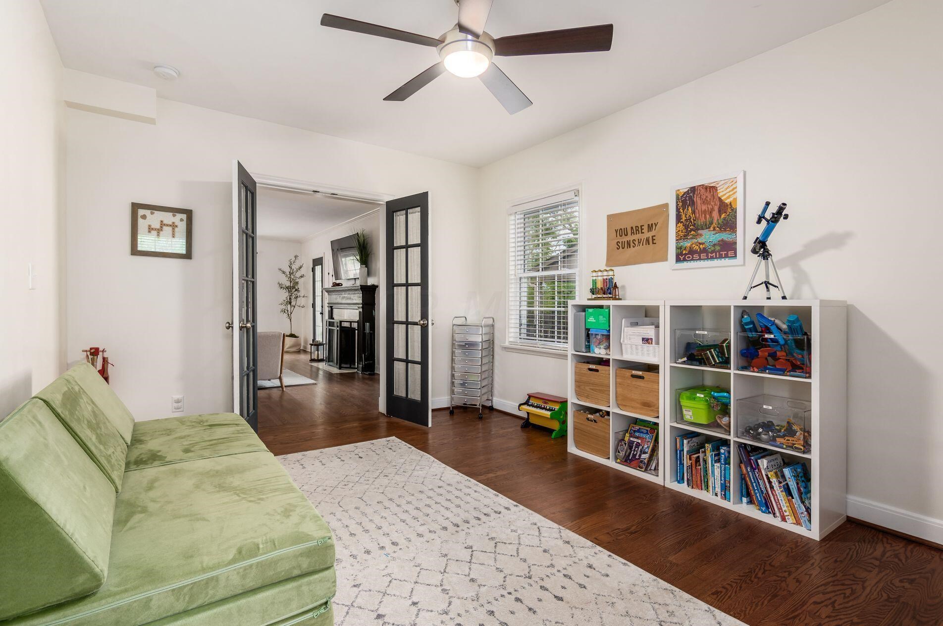 1667 Barrington Rd, Columbus OH 43221-3825 exterior