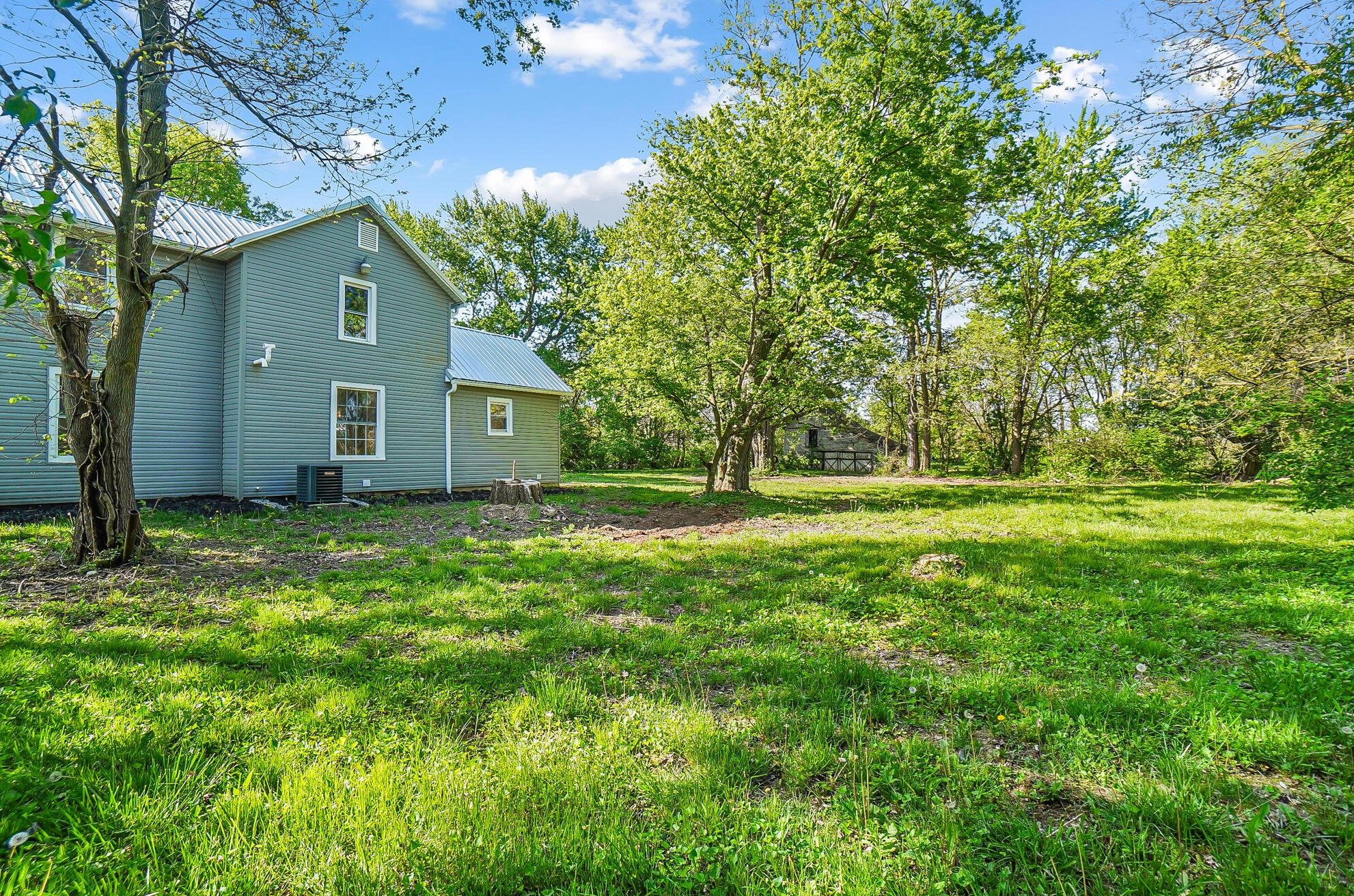 11613 London Rd, Orient OH  43146-9140 exterior