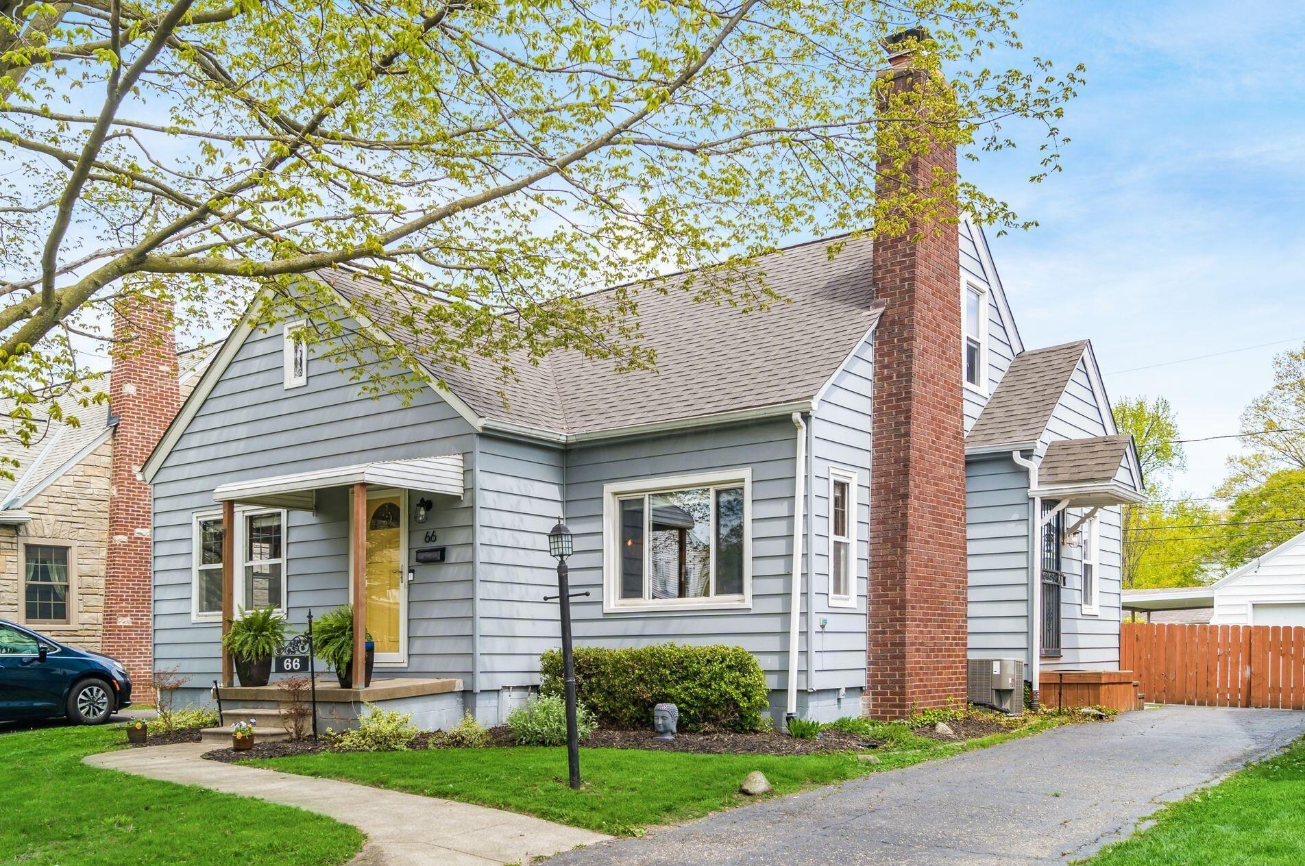 66 Southampton Ave, Columbus, OH 43204-0020