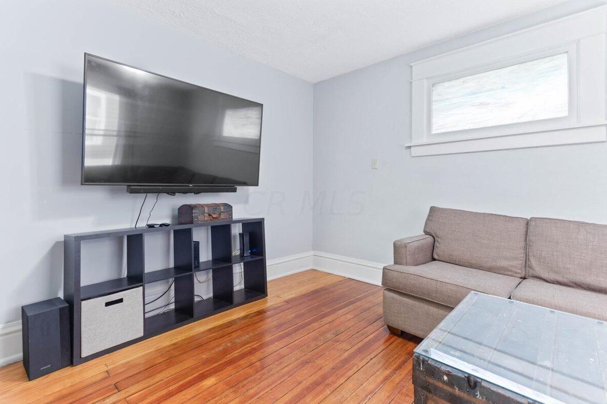 254 Innis Ave, Columbus OH 43207-2131 exterior