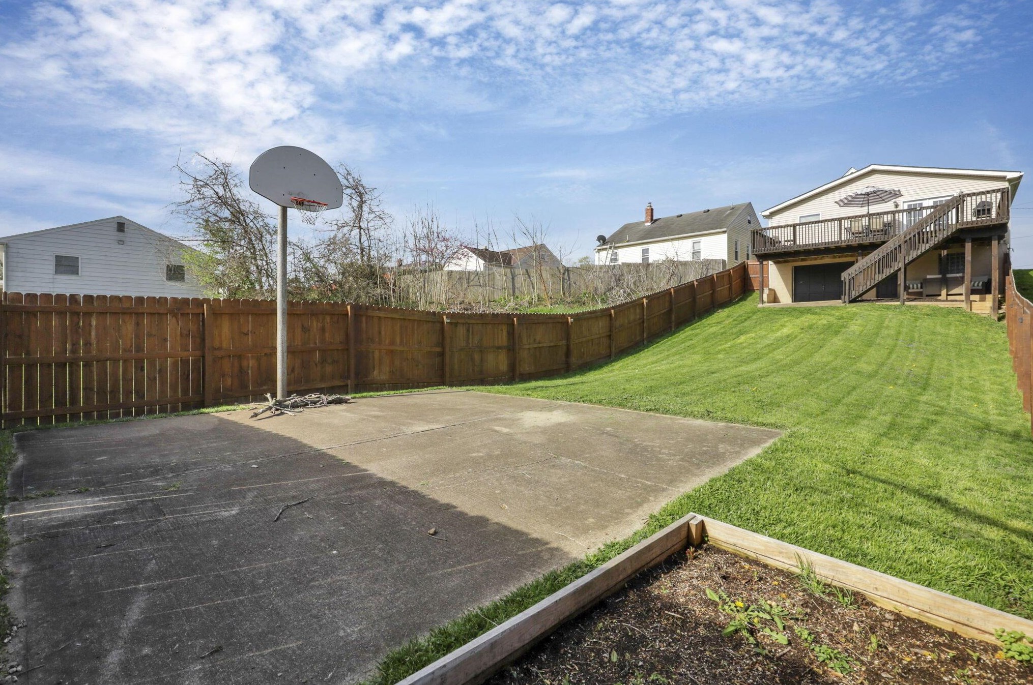 820 Rutter Ave, Lancaster OH  43130-2735 exterior