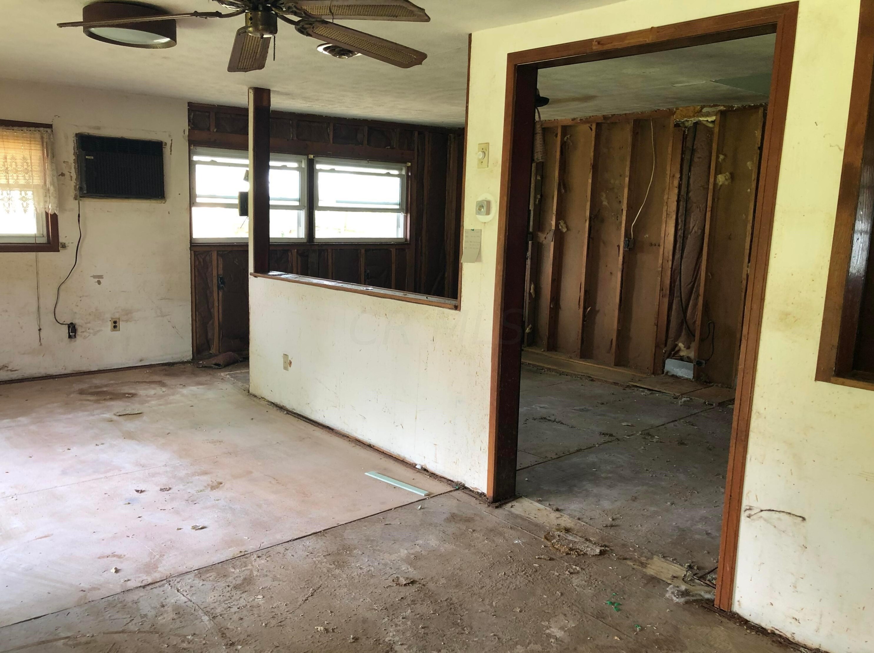 1232 Norfolk Ave, Circleville OH  43113-2217 exterior