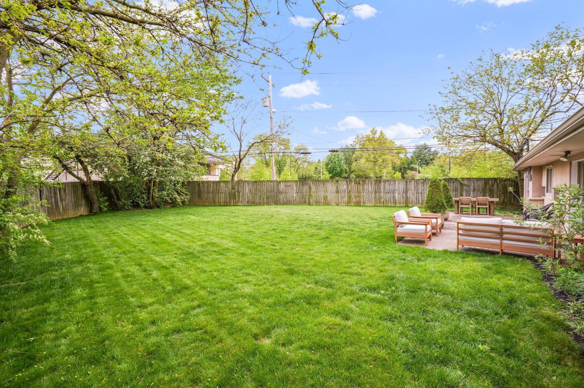 40 Harding Rd, Columbus OH  43209-1522 exterior