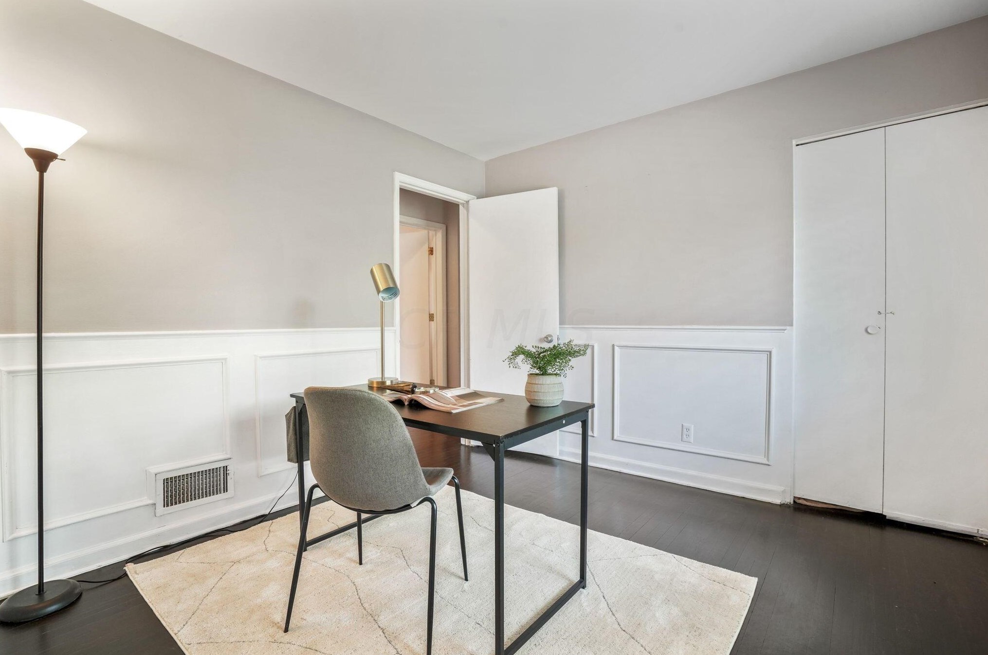 40 Harding Rd, Columbus OH  43209-1522 exterior